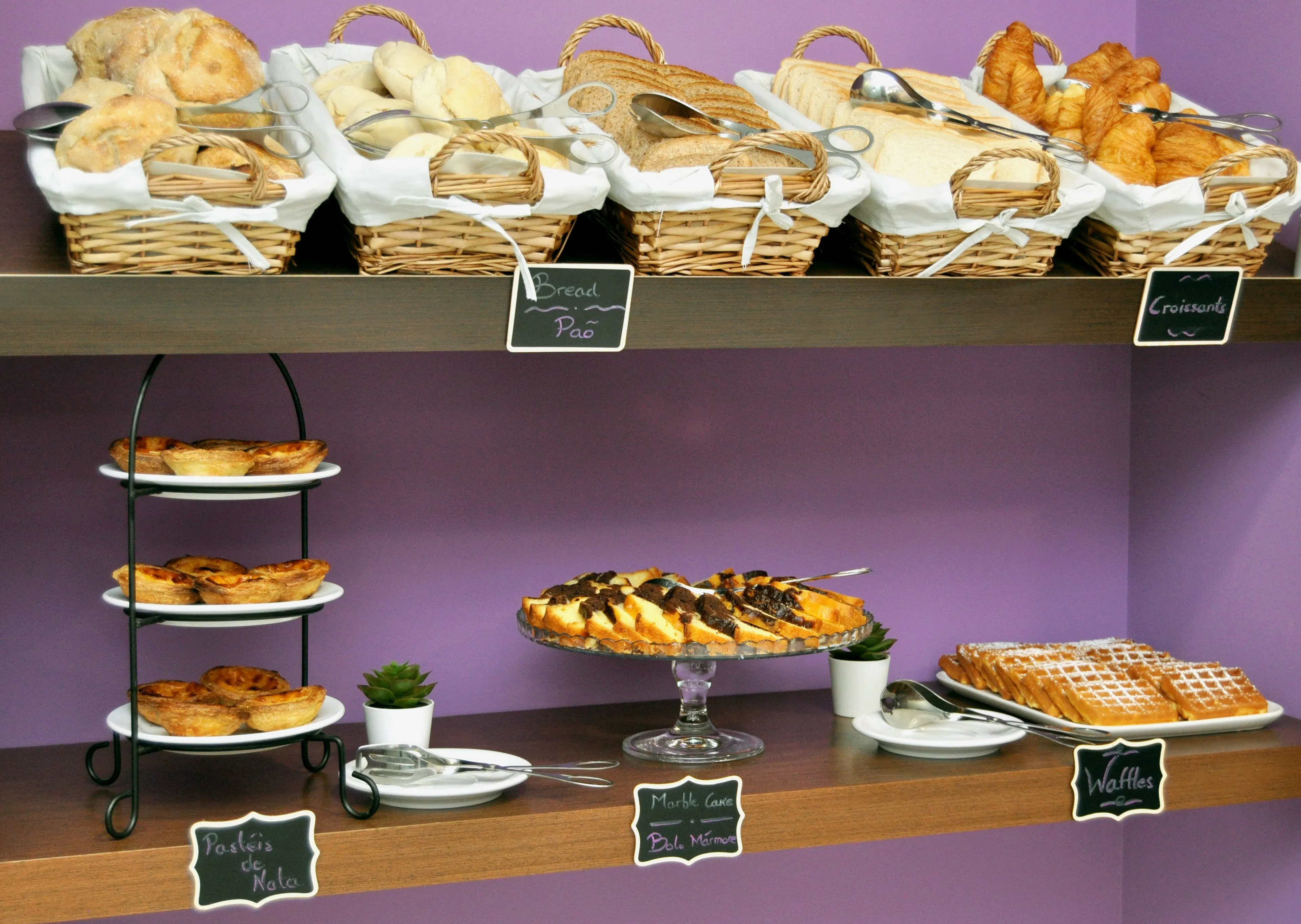 Hotel Luena - foodAndBeverage