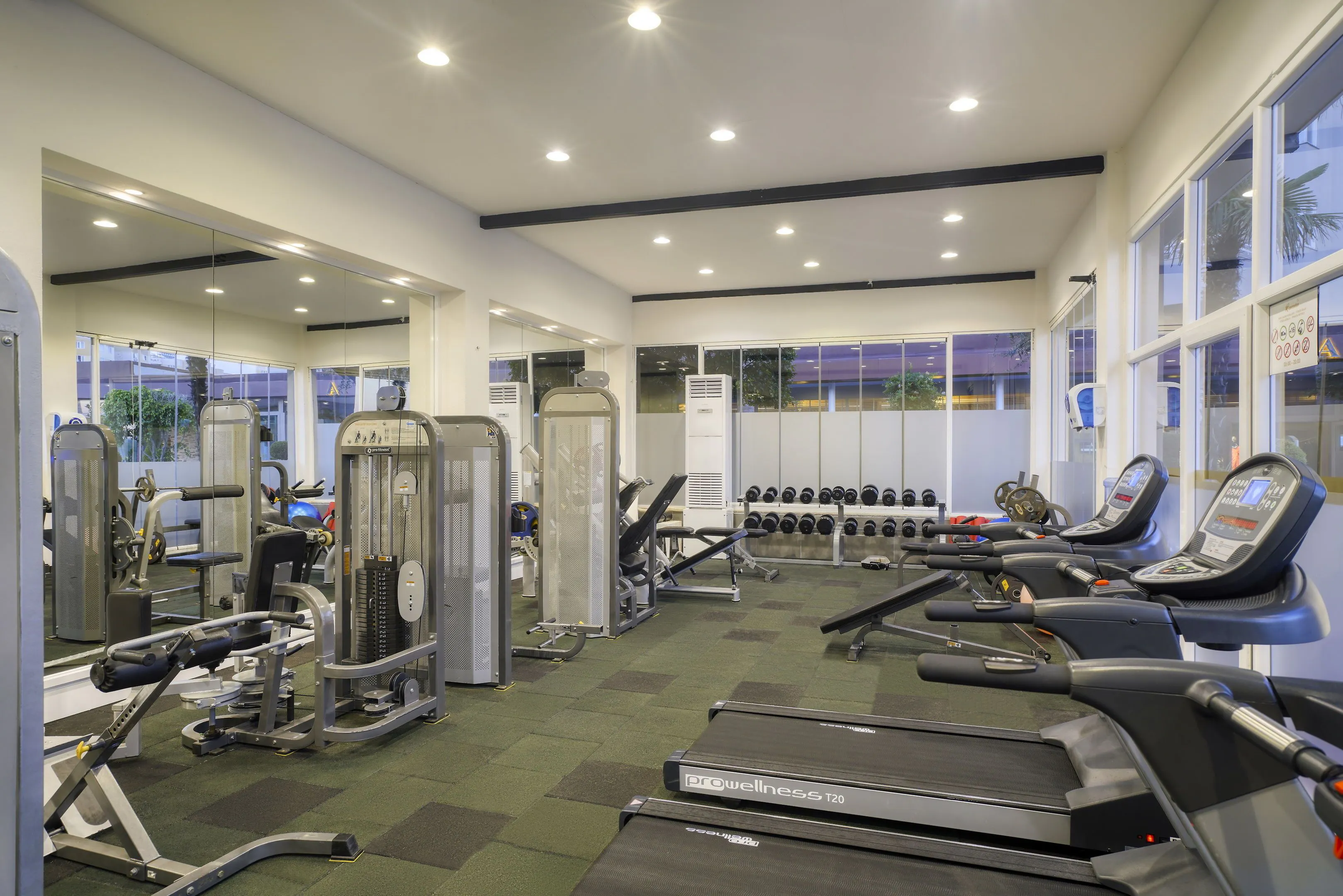 Grand Park Lara - sport