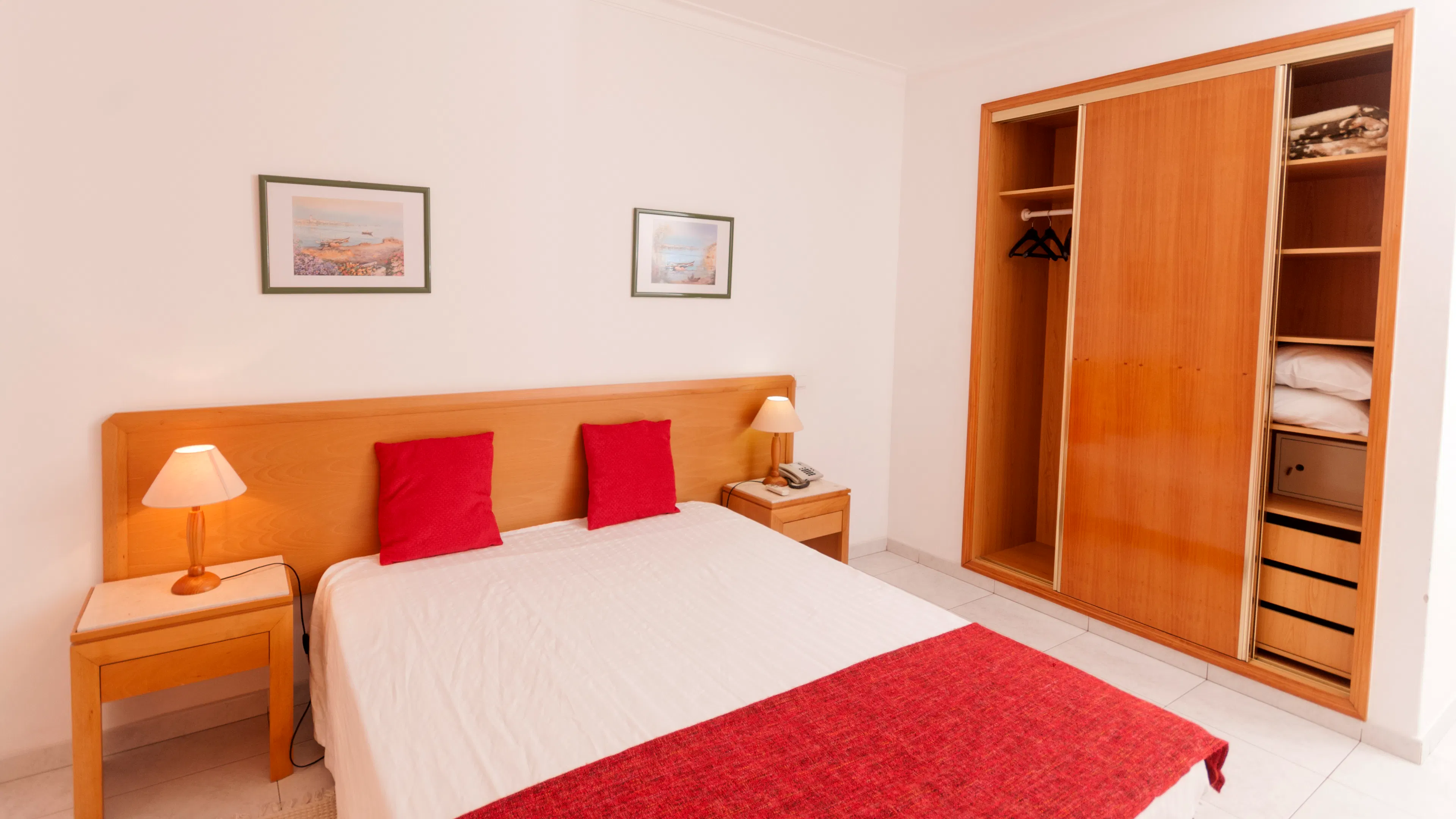 Plaza Real - rooms