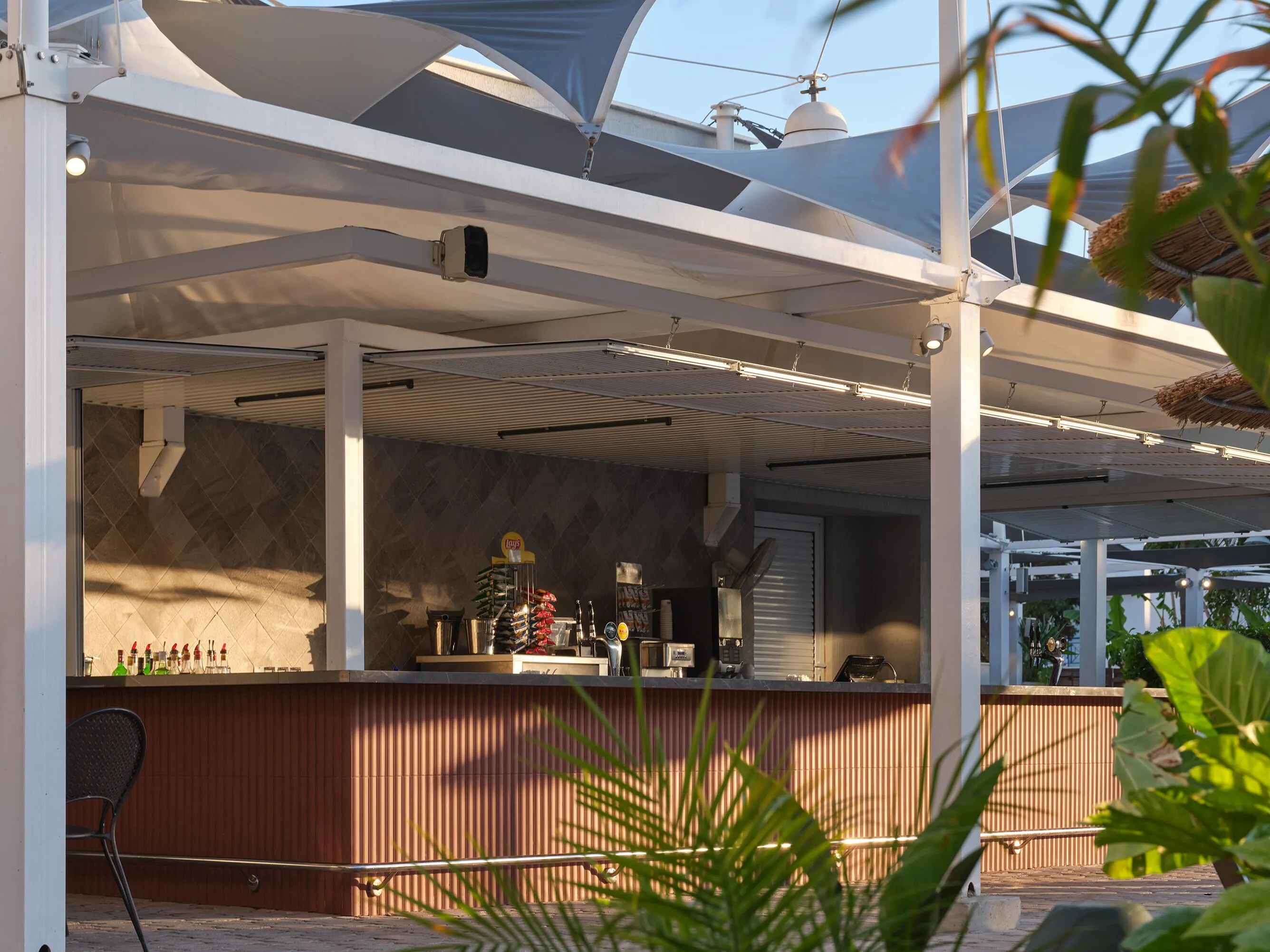 Atlantica Oasis Hotel - foodAndBeverage