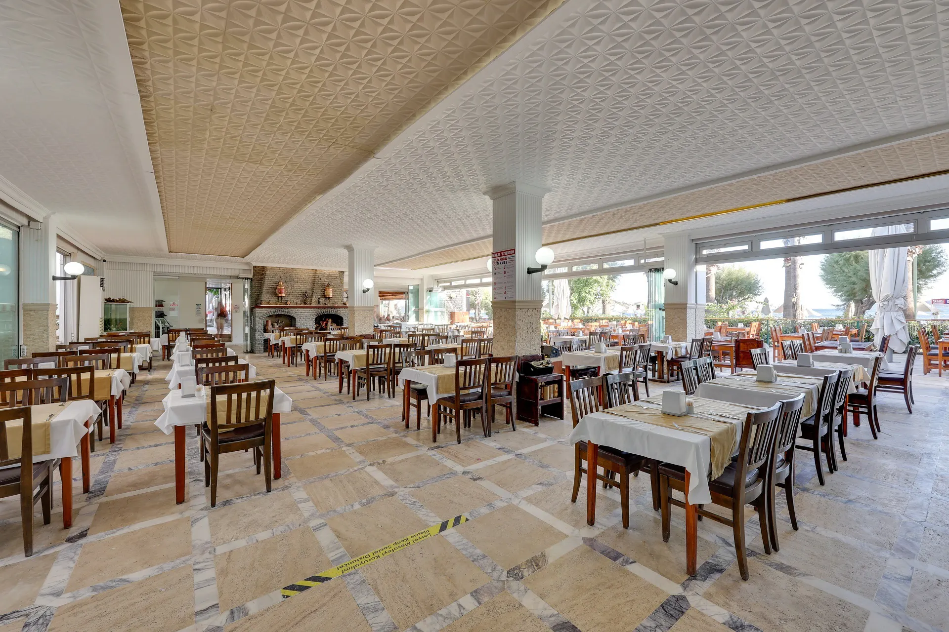 Sami Beach - foodAndBeverage