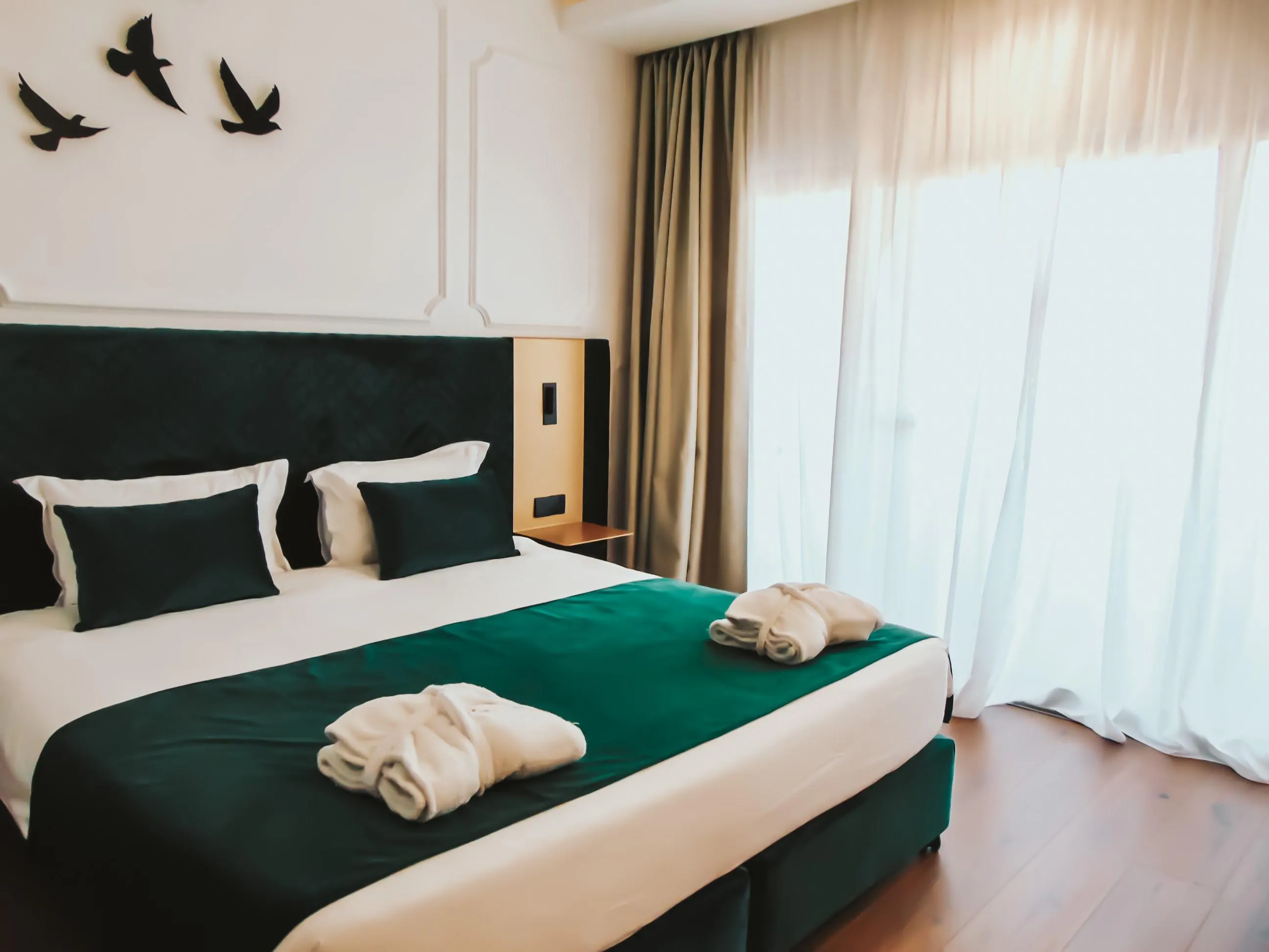 Ajax Hotel - rooms