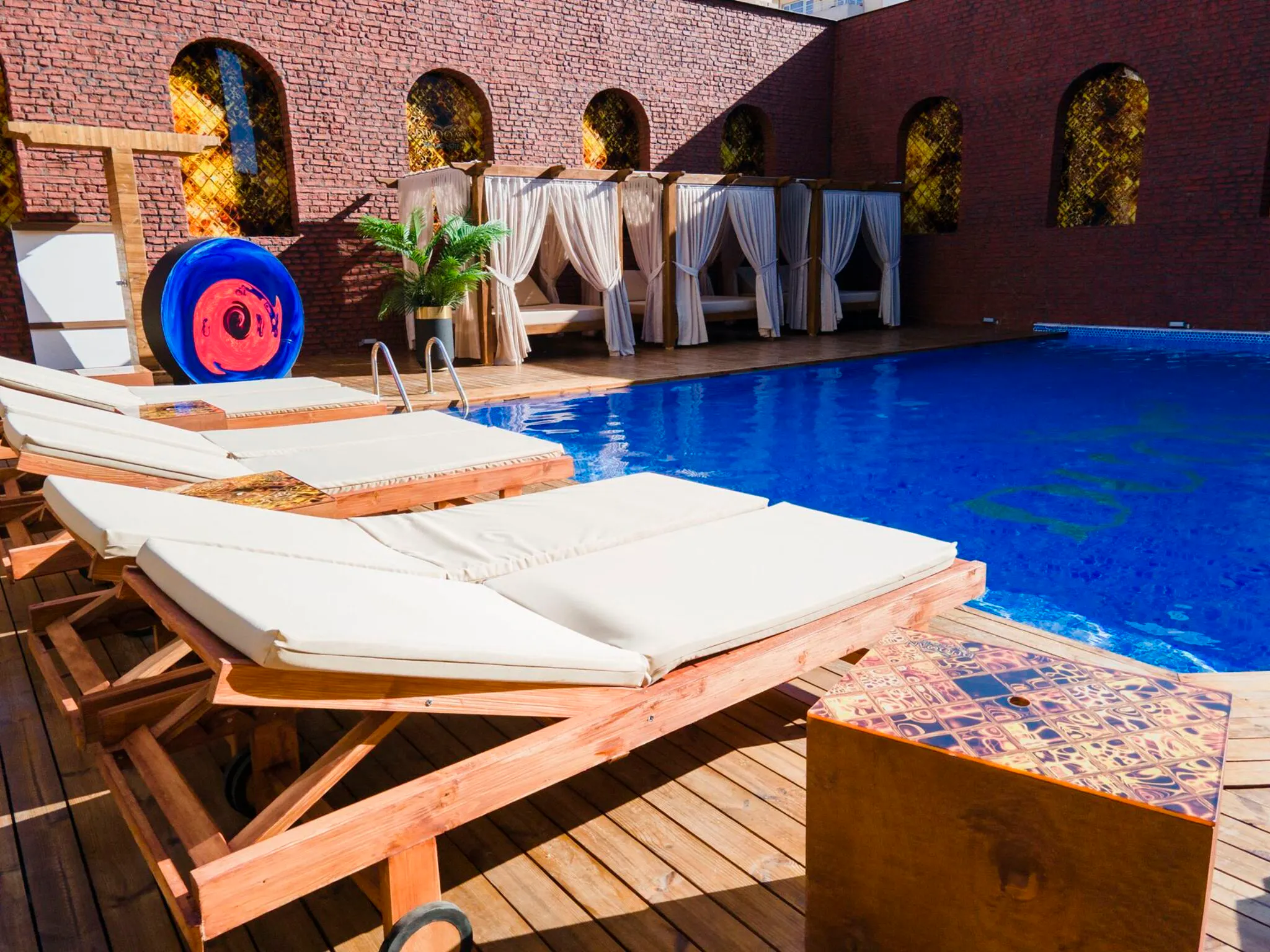 Duqqan Deluxe Hotel - pool