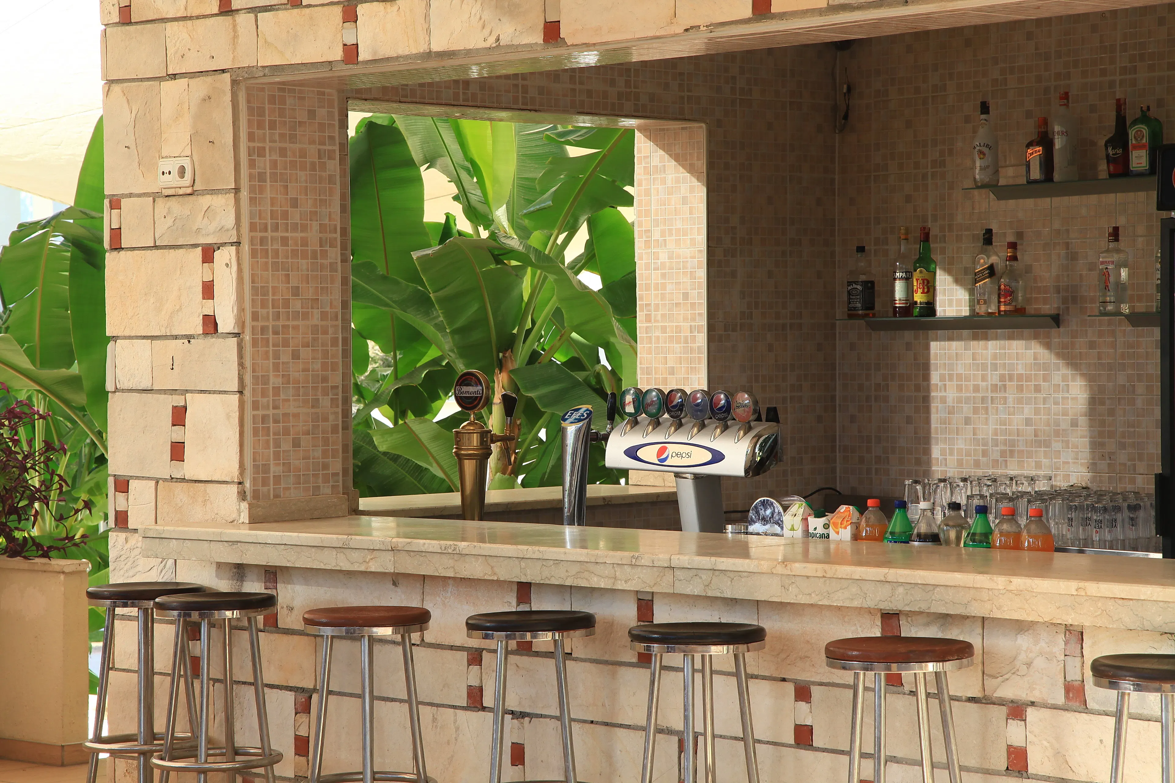 Mandarin Resort - foodAndBeverage