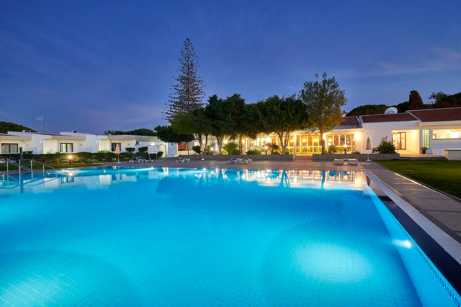 Hotel Apartamento do Golfe - pool