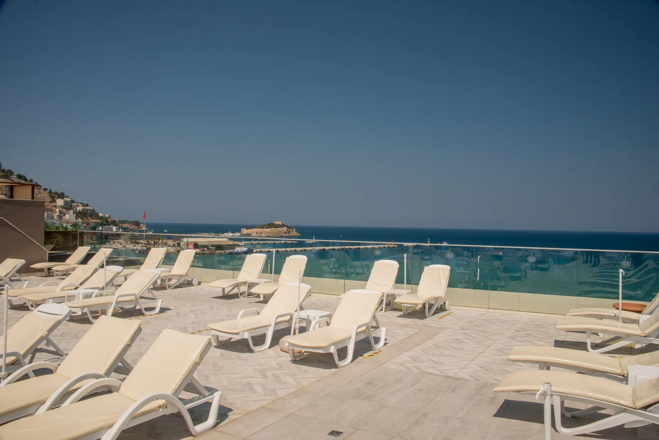 Derici Hotel - pool