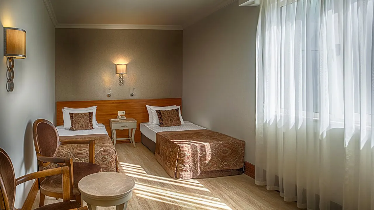 Well Palace Side - rooms