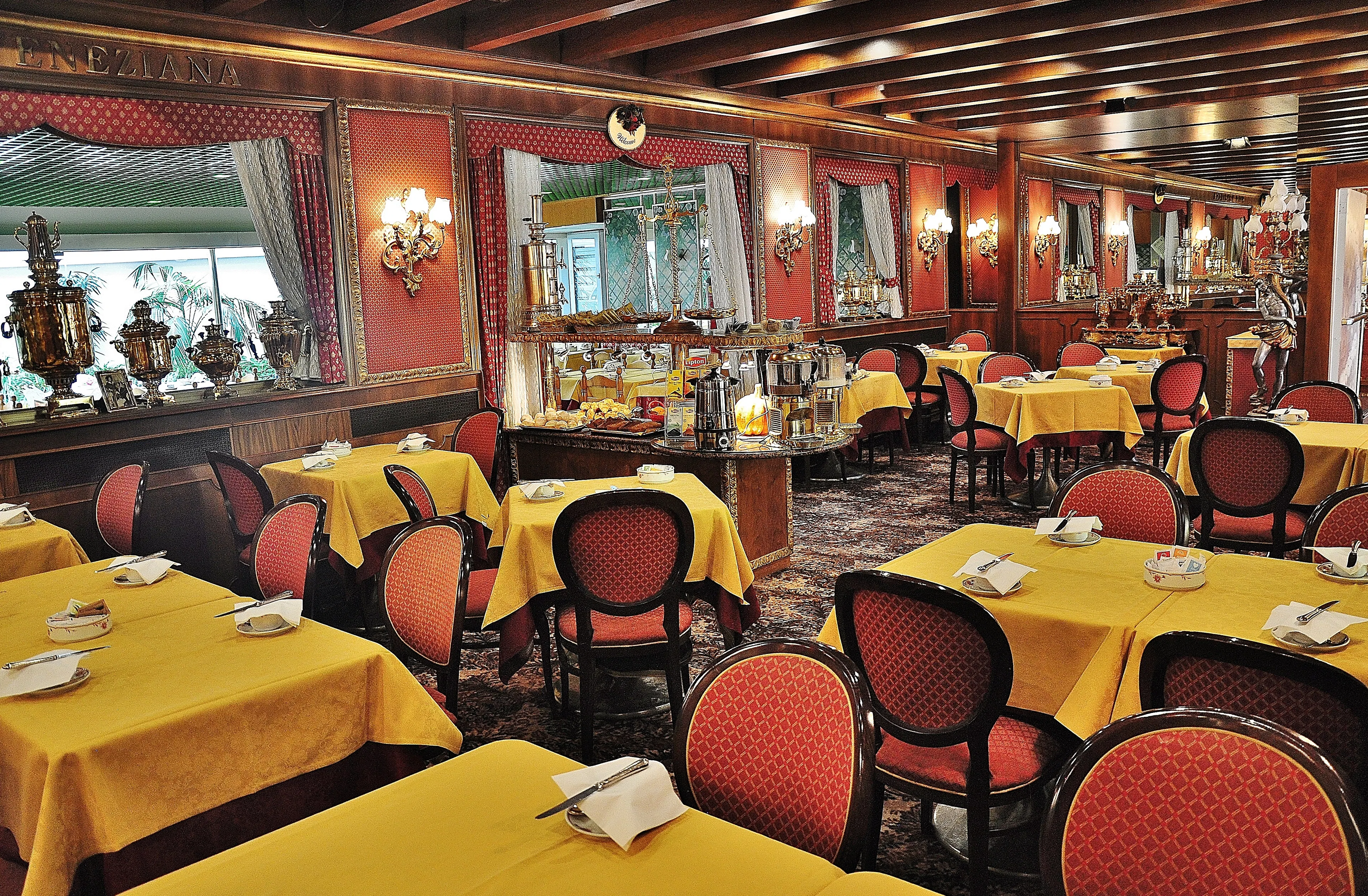Venezia - foodAndBeverage