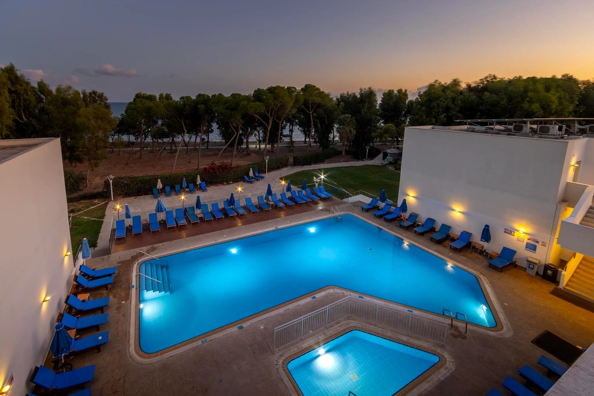 Park Beach Hotel - pool