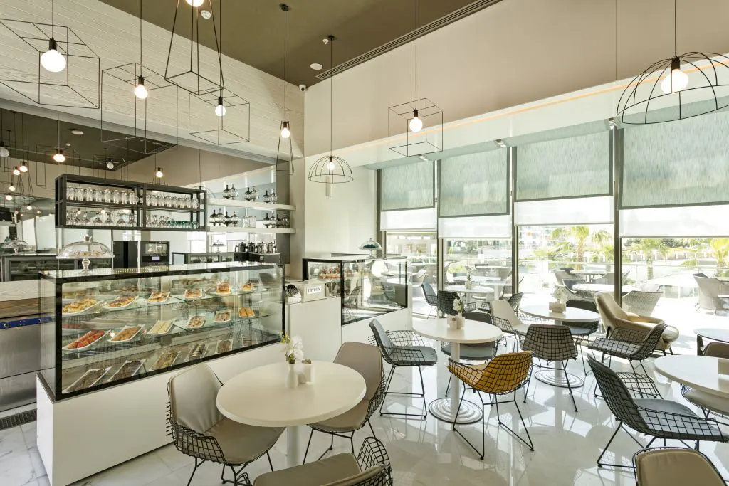 Wind of Lara - foodAndBeverage