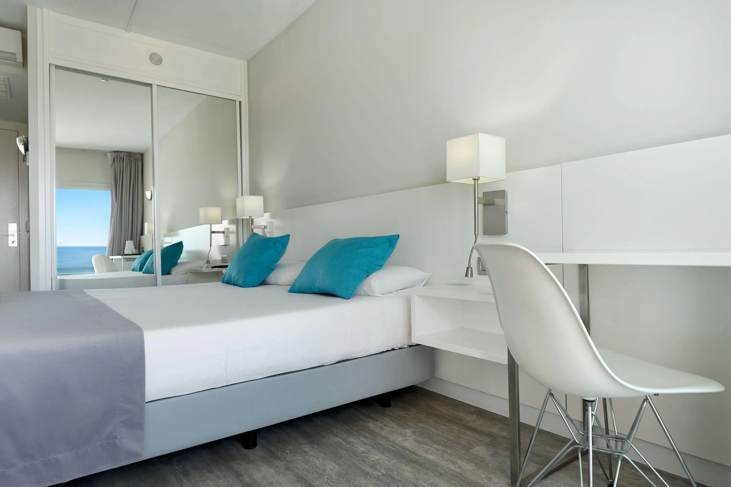 Hotel Caserio - rooms