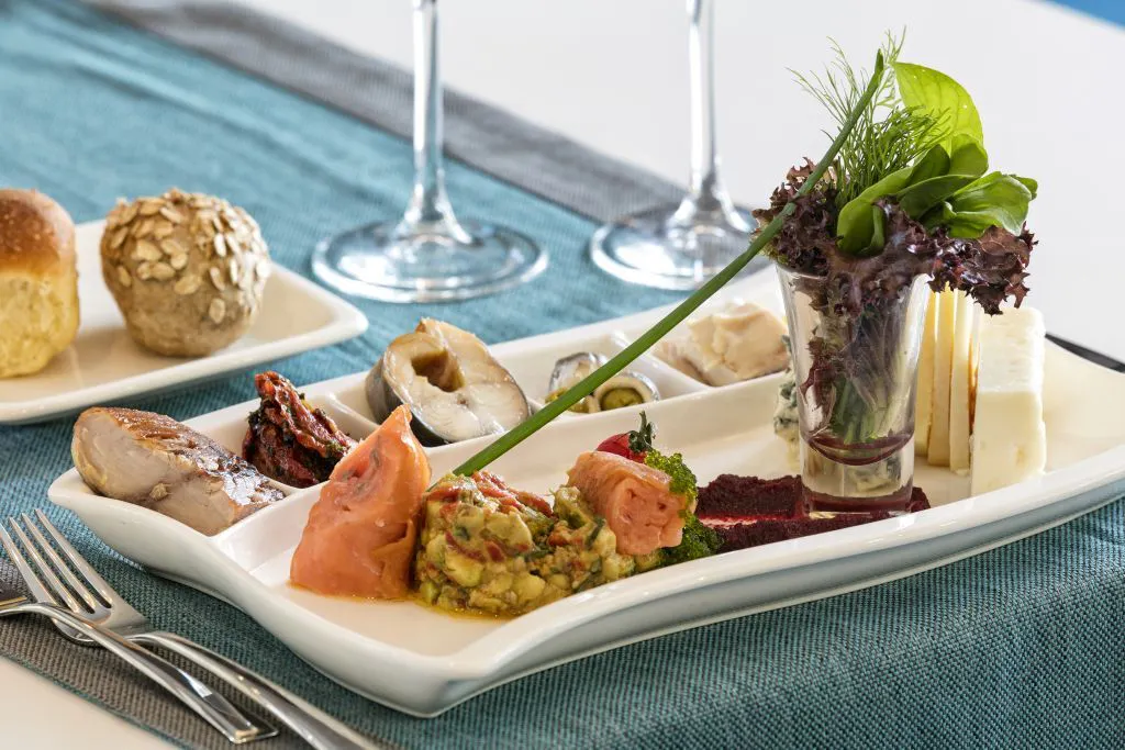 Wind of Lara - foodAndBeverage