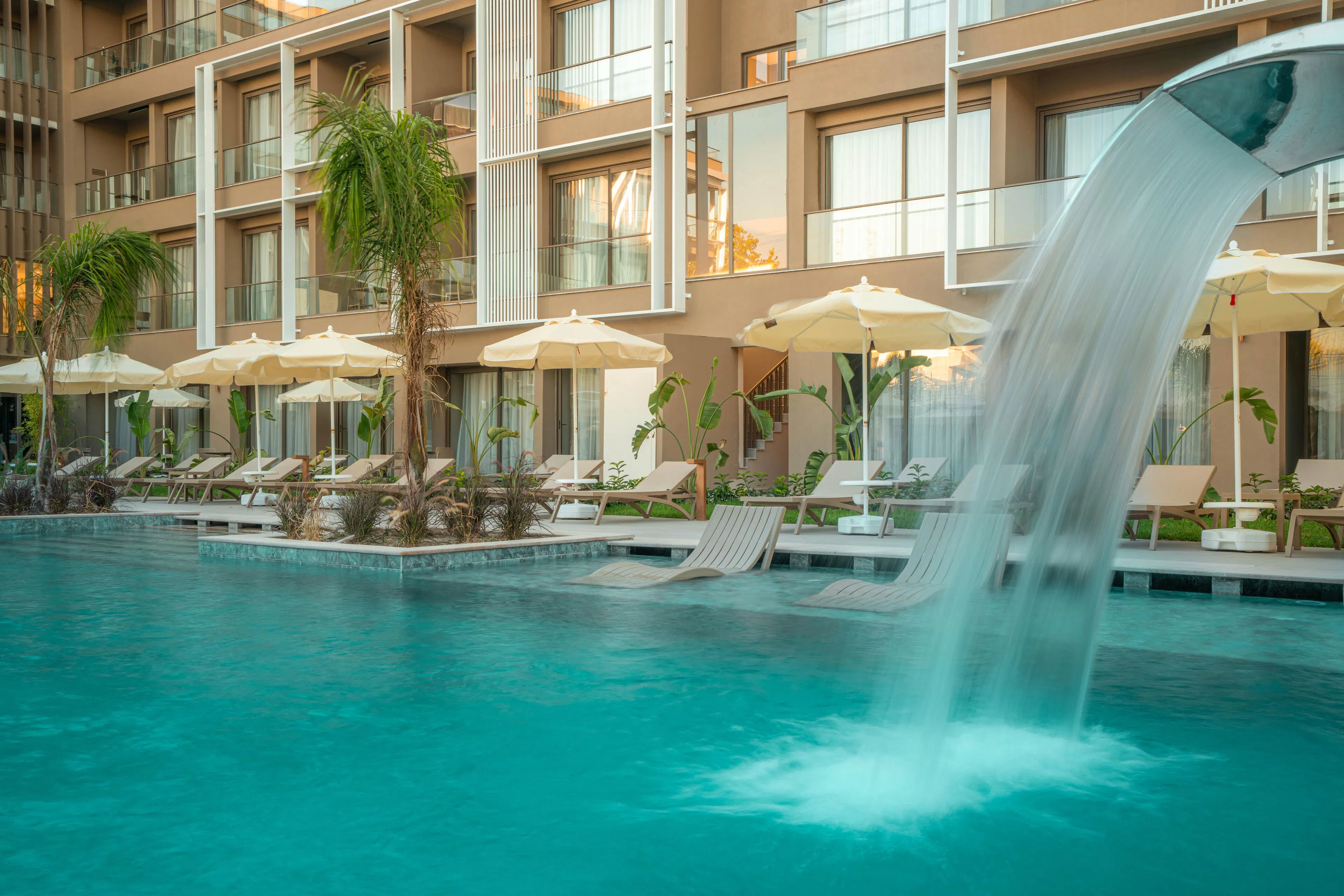 Prive Suite Side & Spa Hotel - pool