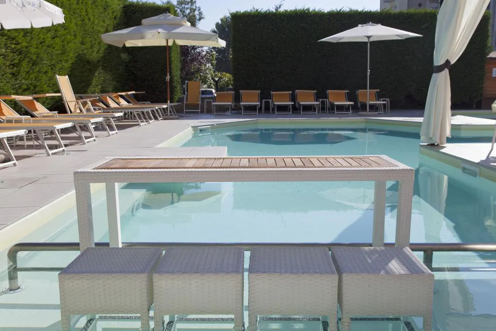 Hotel Ute - pool