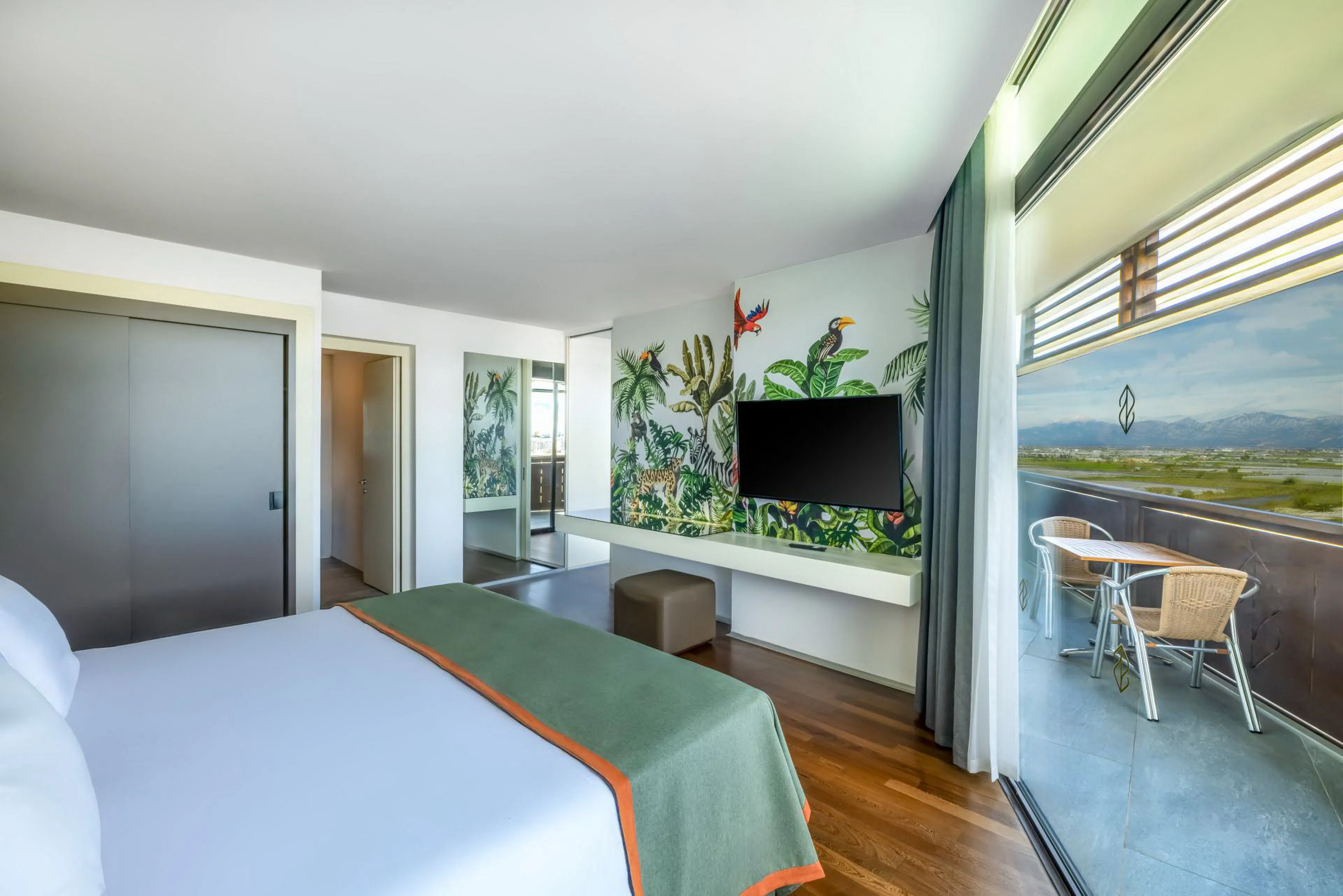 Nirvana Cosmopolitan - rooms