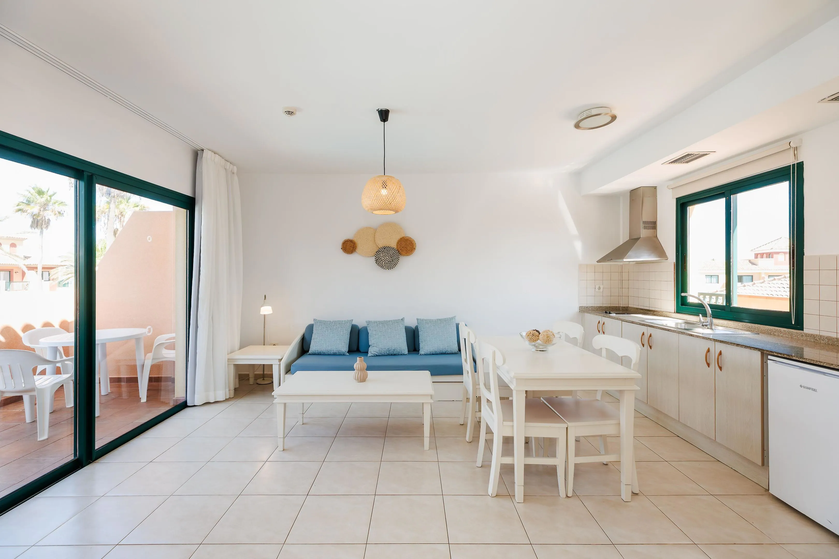 Blue Sea Aloe Corralejo - foodAndBeverage