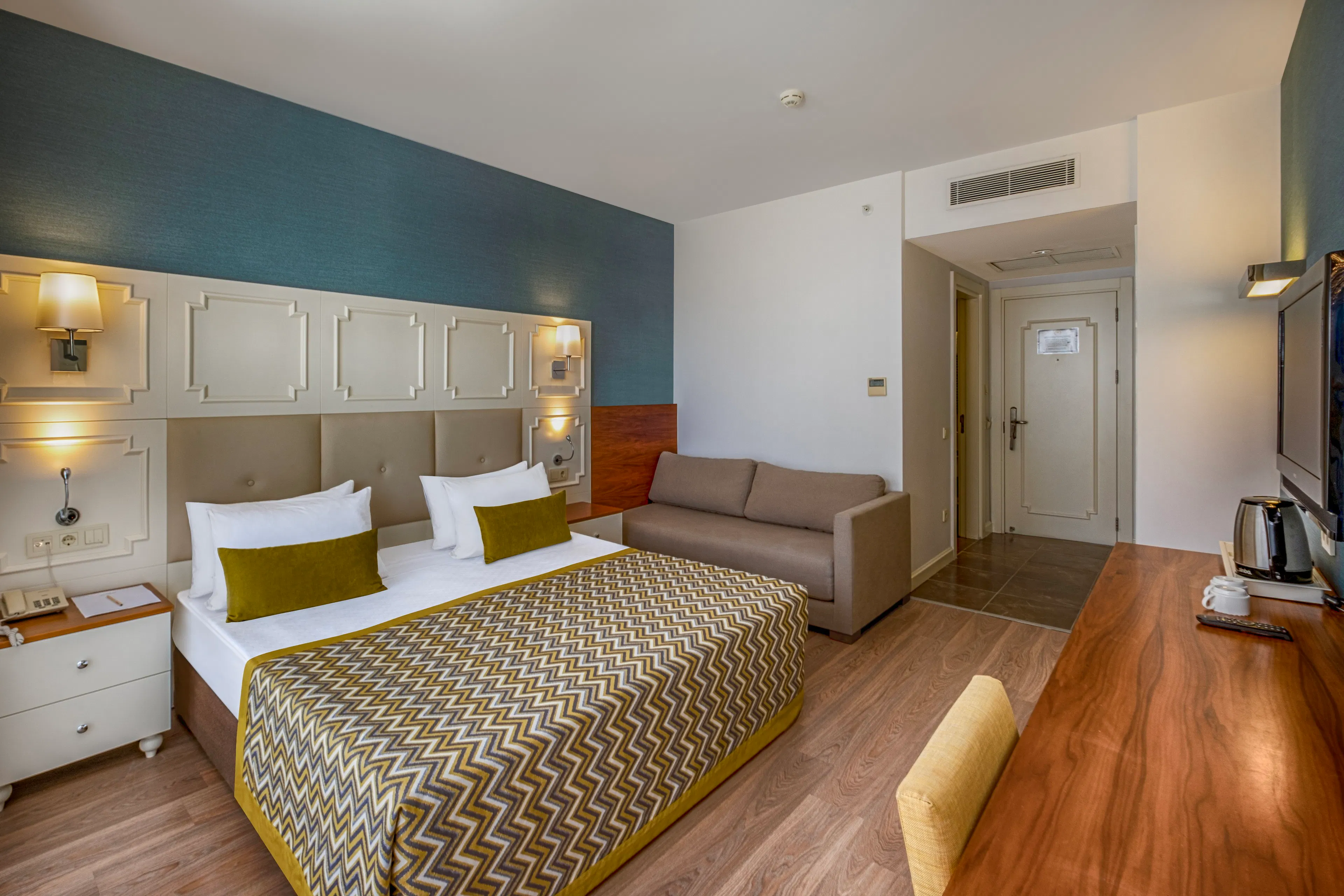 Well Palace Side - rooms