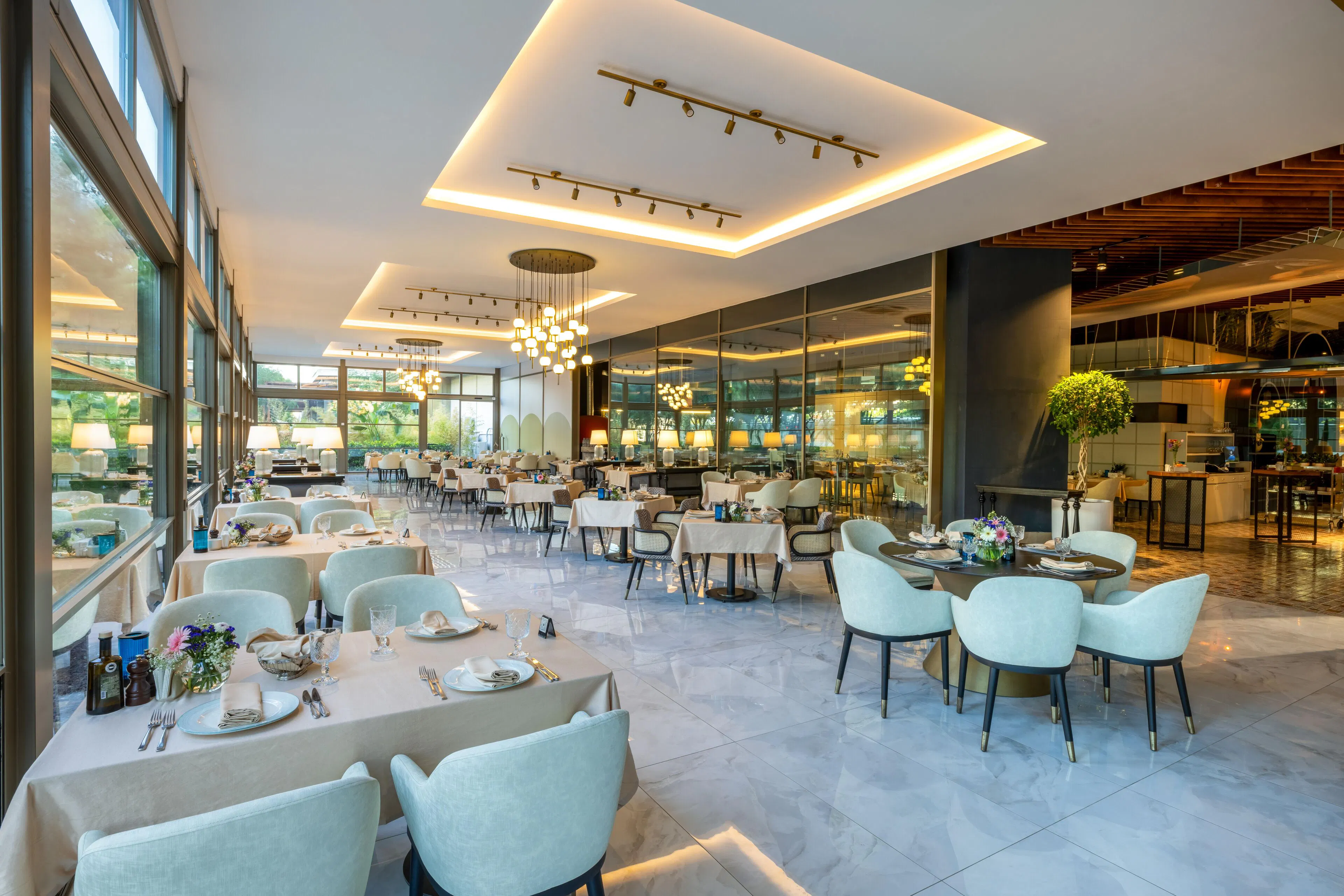 Nirvana Cosmopolitan - foodAndBeverage