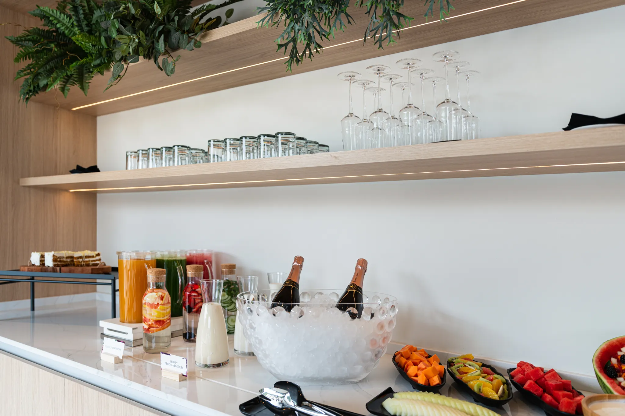 Hotel LIVVO Lumm - foodAndBeverage
