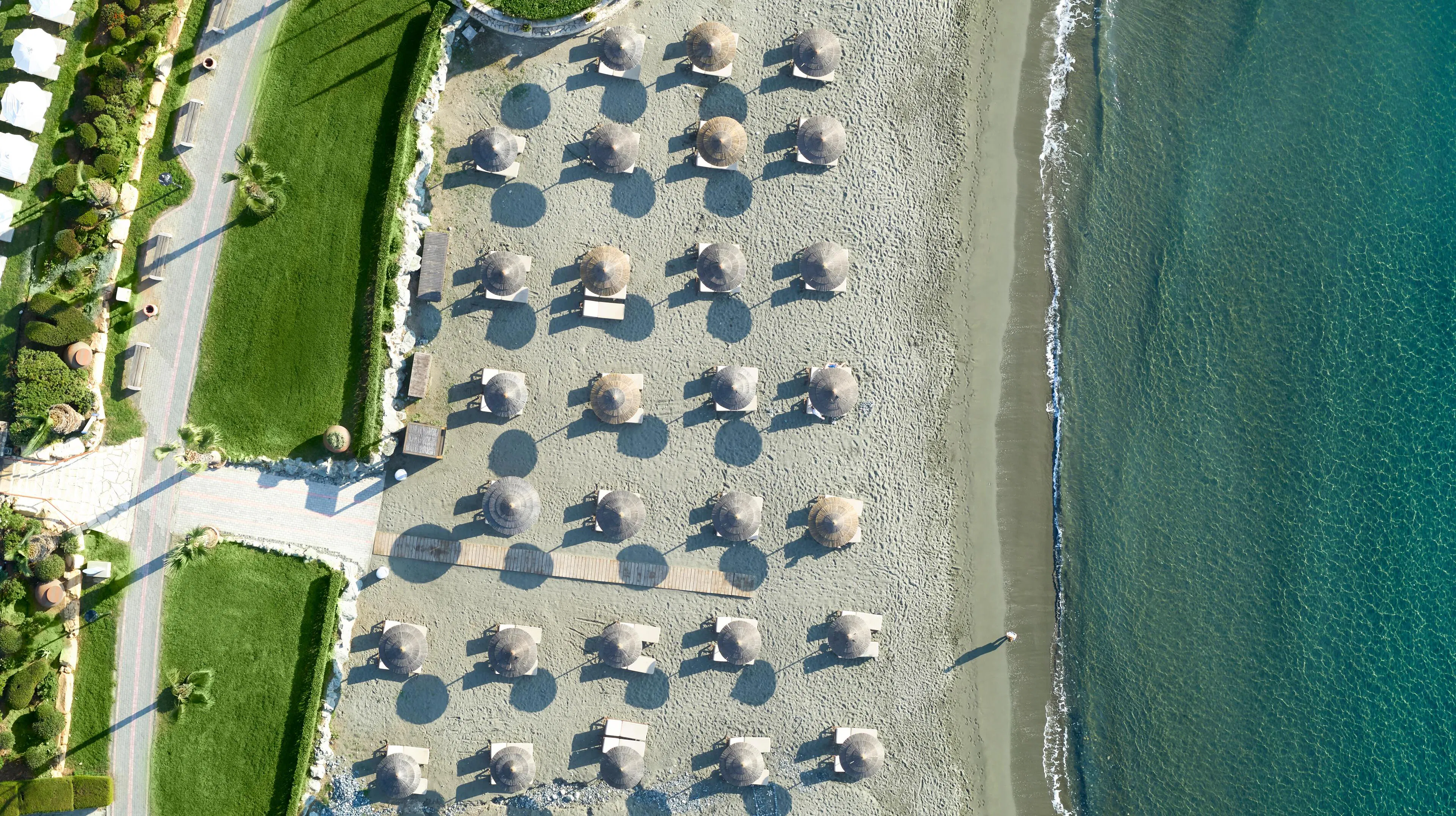 Hotel Mediterranean Beach - beach