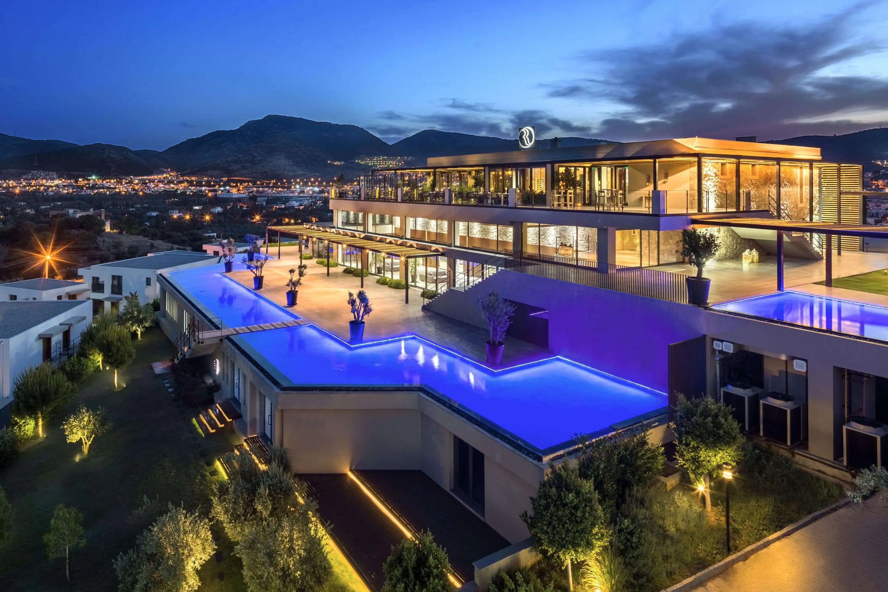 Ramada Resort Bodrum - pool