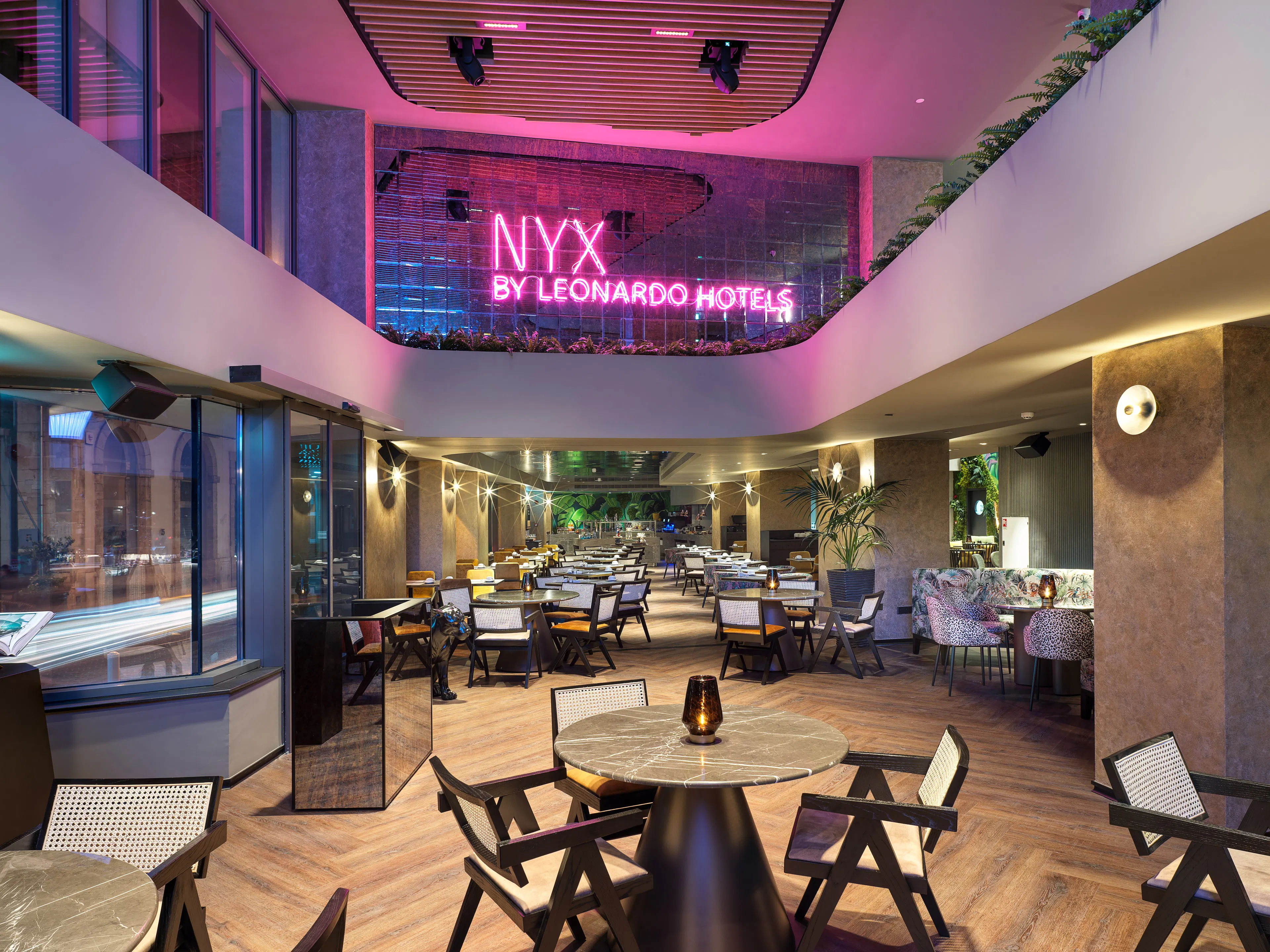 NYX Hotel Limassol - foodAndBeverage