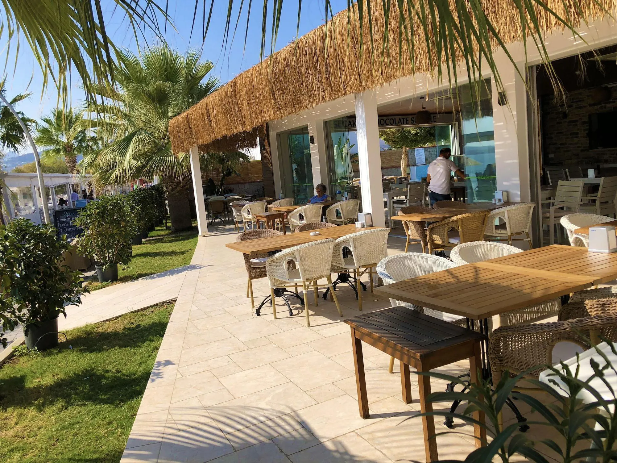 Zest Exclusive Hotel & Spa - foodAndBeverage