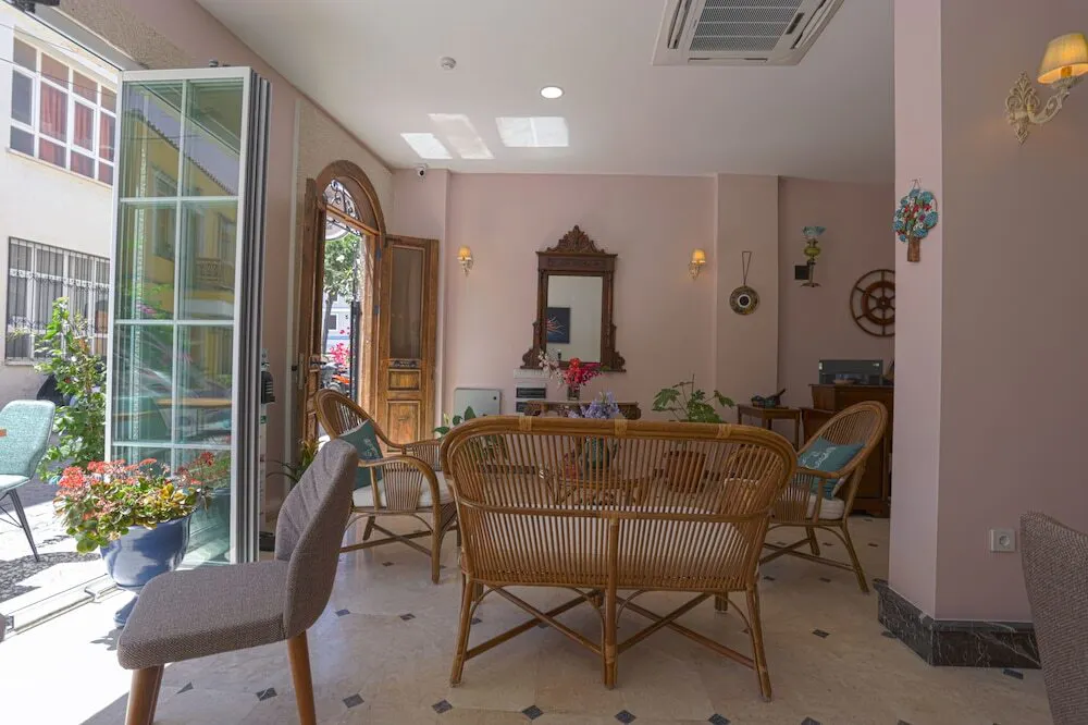 Ata Çesme Otel - foodAndBeverage