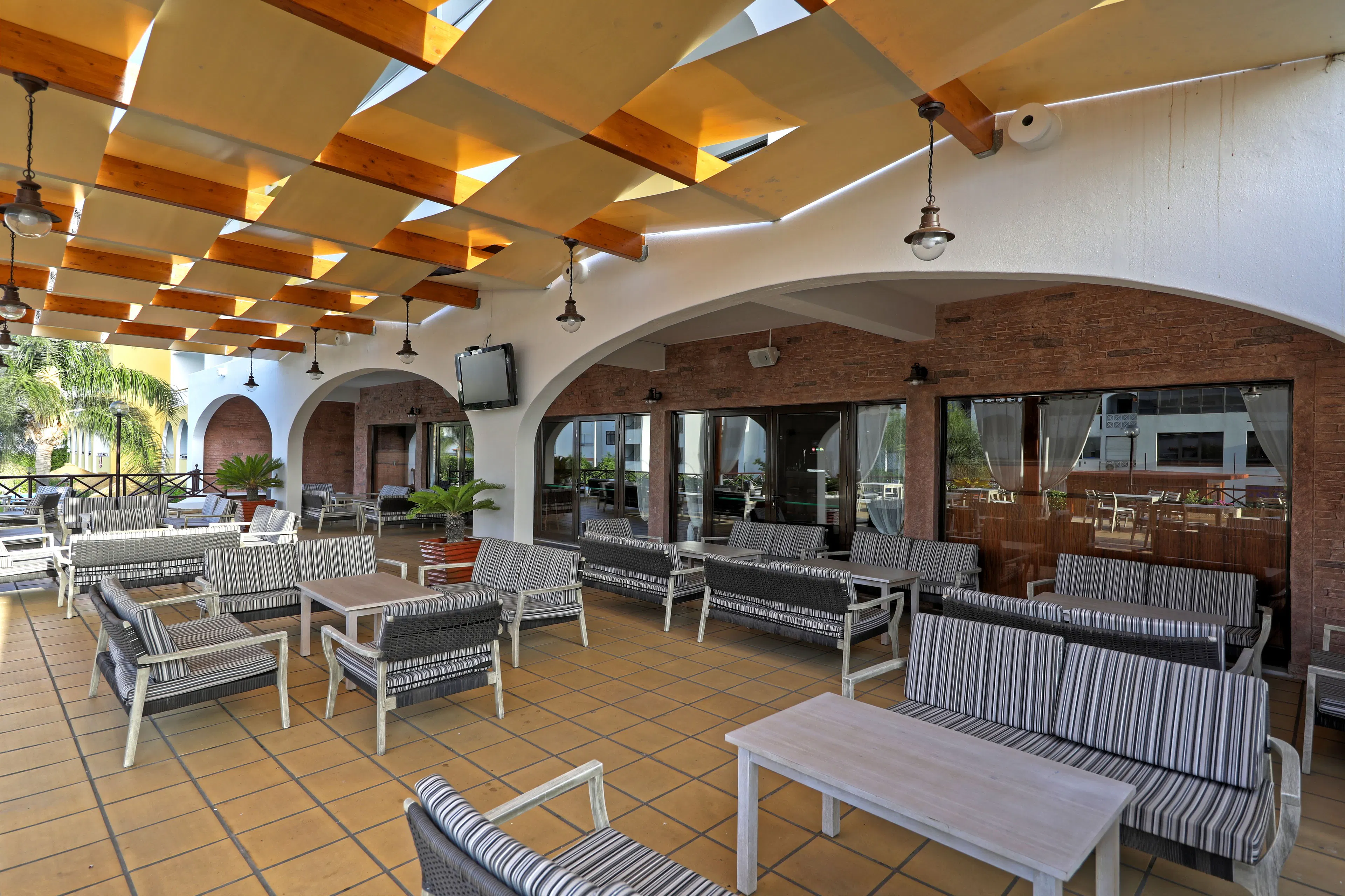 Paladim & Alagoa Mar Aparthotels - foodAndBeverage