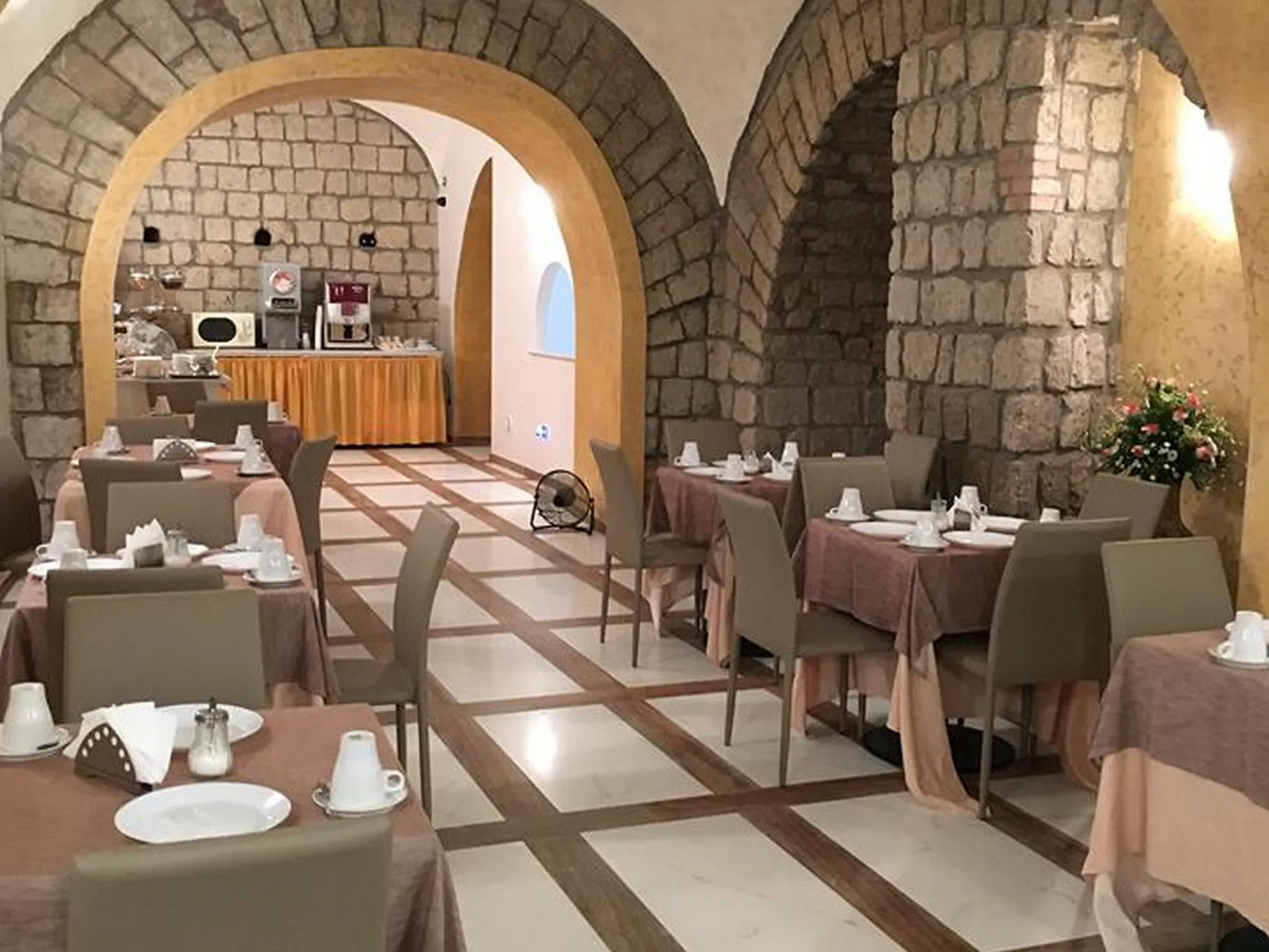 La Pace - foodAndBeverage