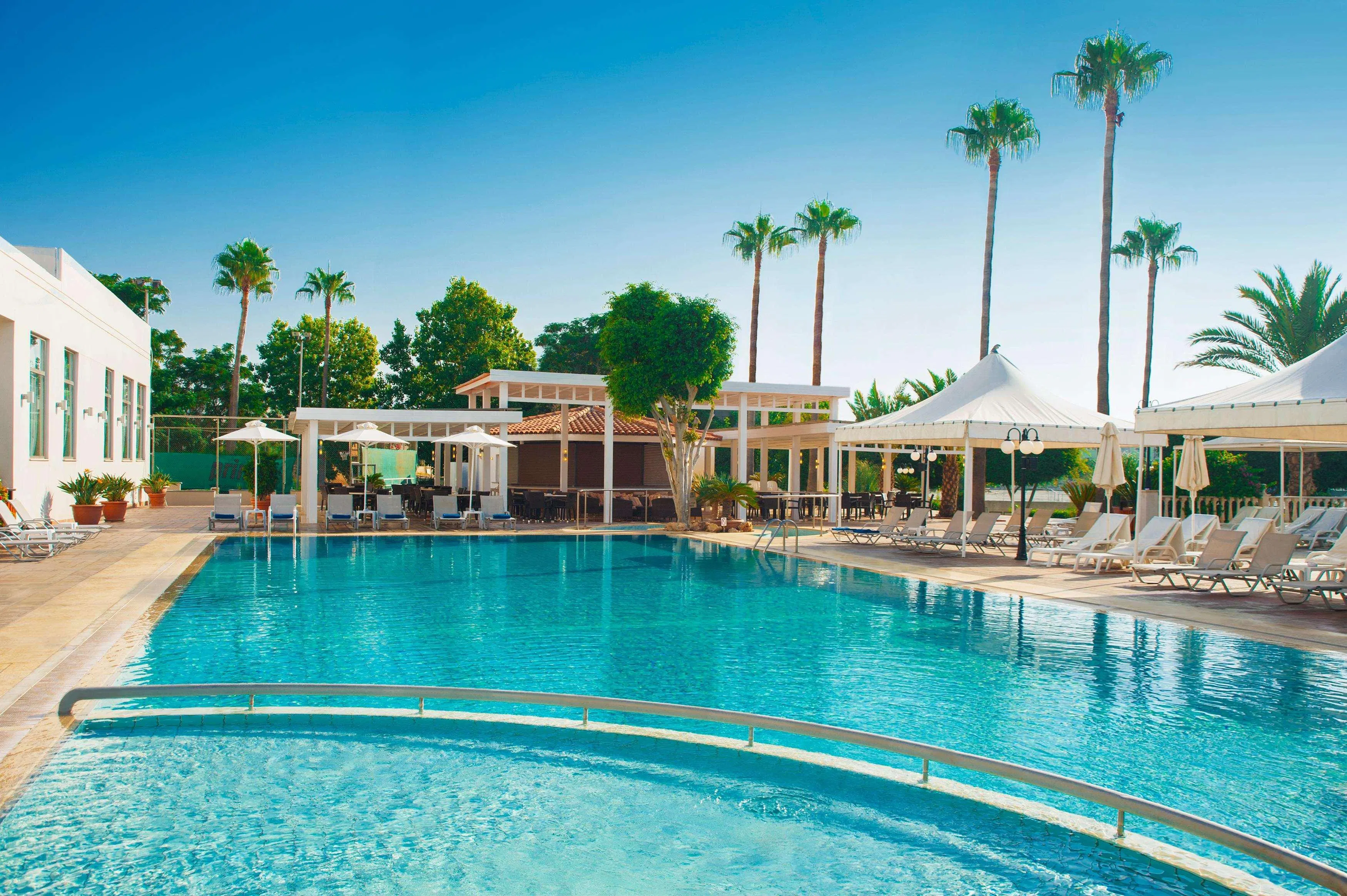 Ajax Hotel - pool