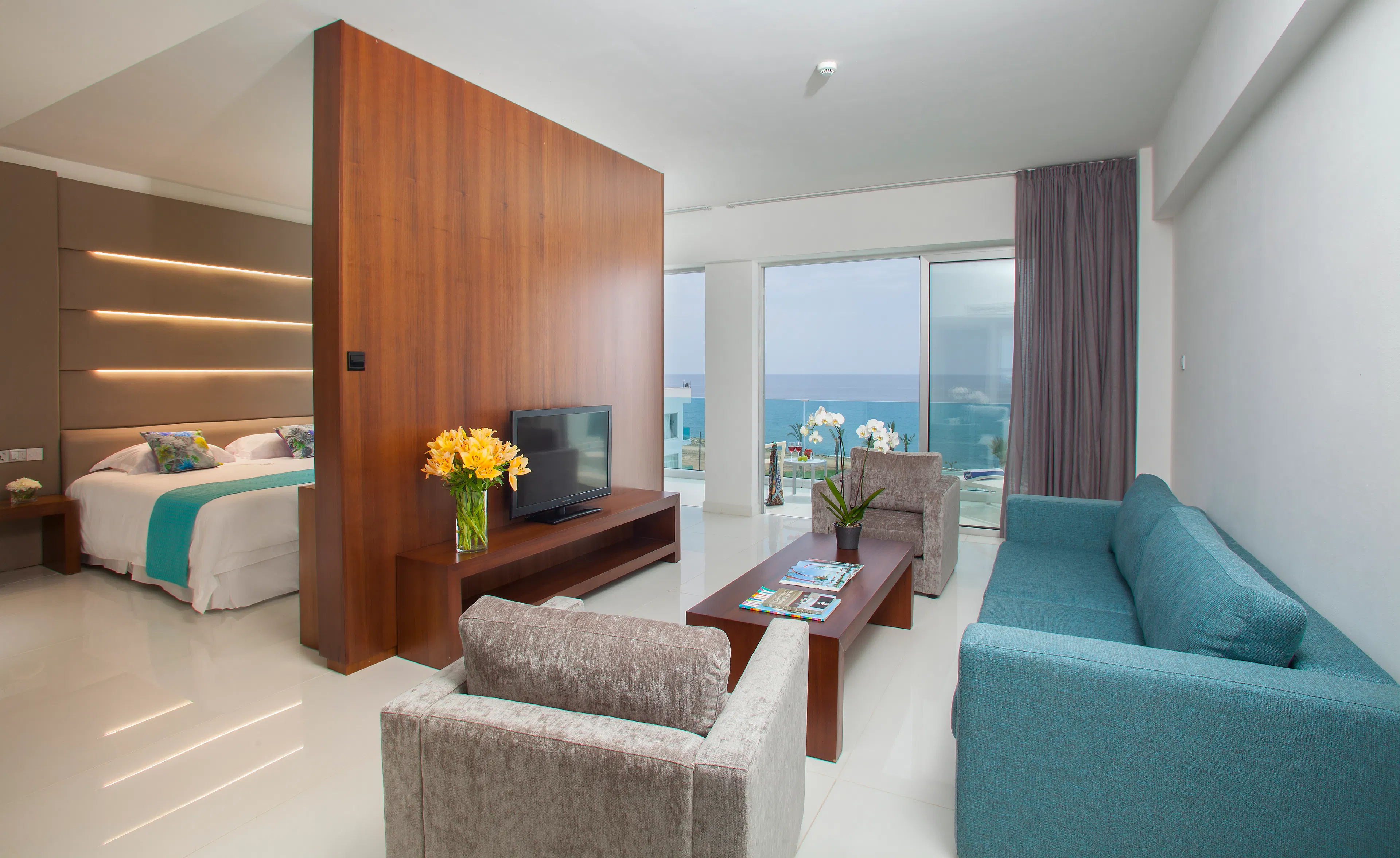 King Evelthon Beach Hotel and Resort - rooms