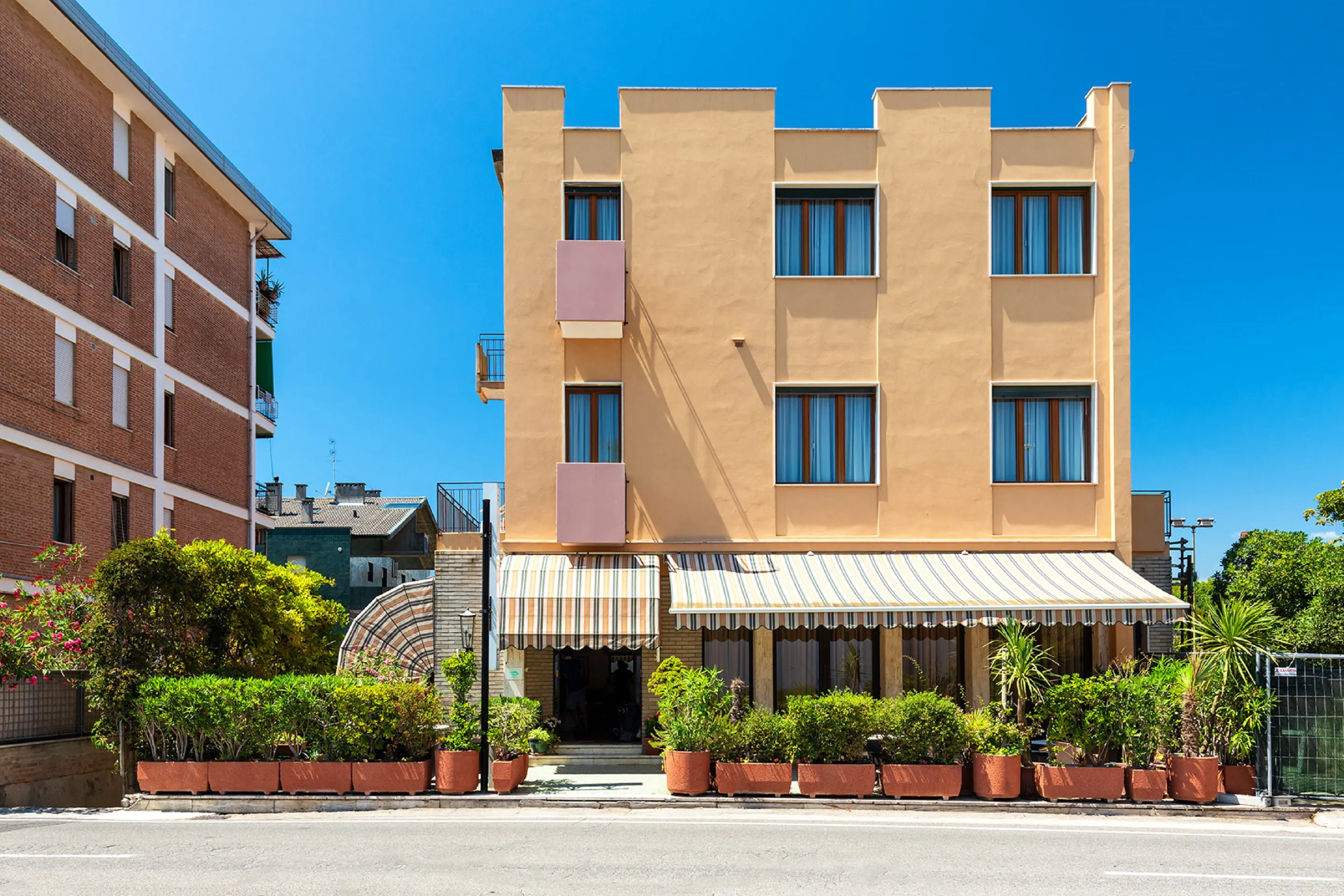 Rivamare - exterior