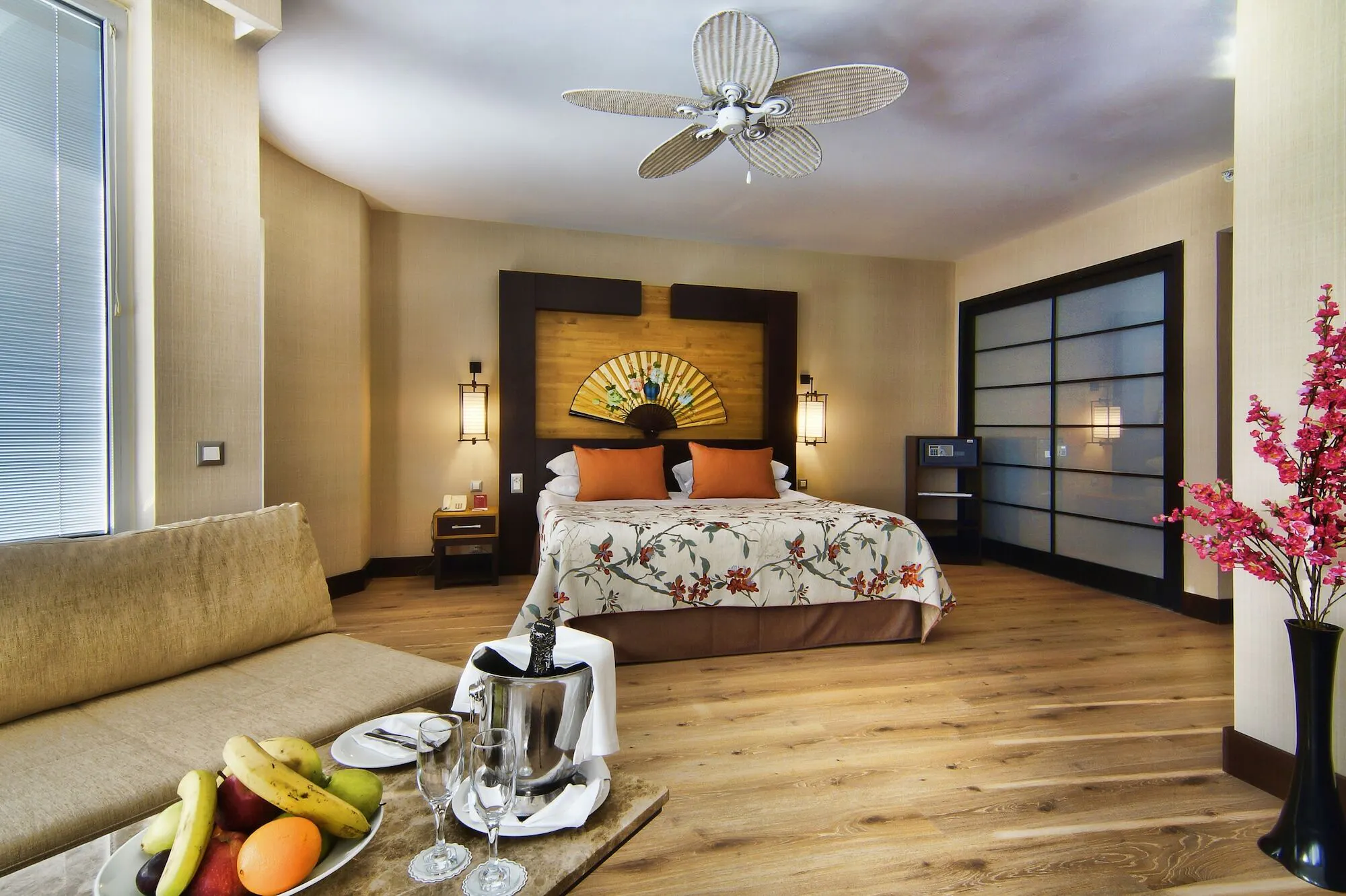 Limak Lara Deluxe Hotel & Resort - rooms