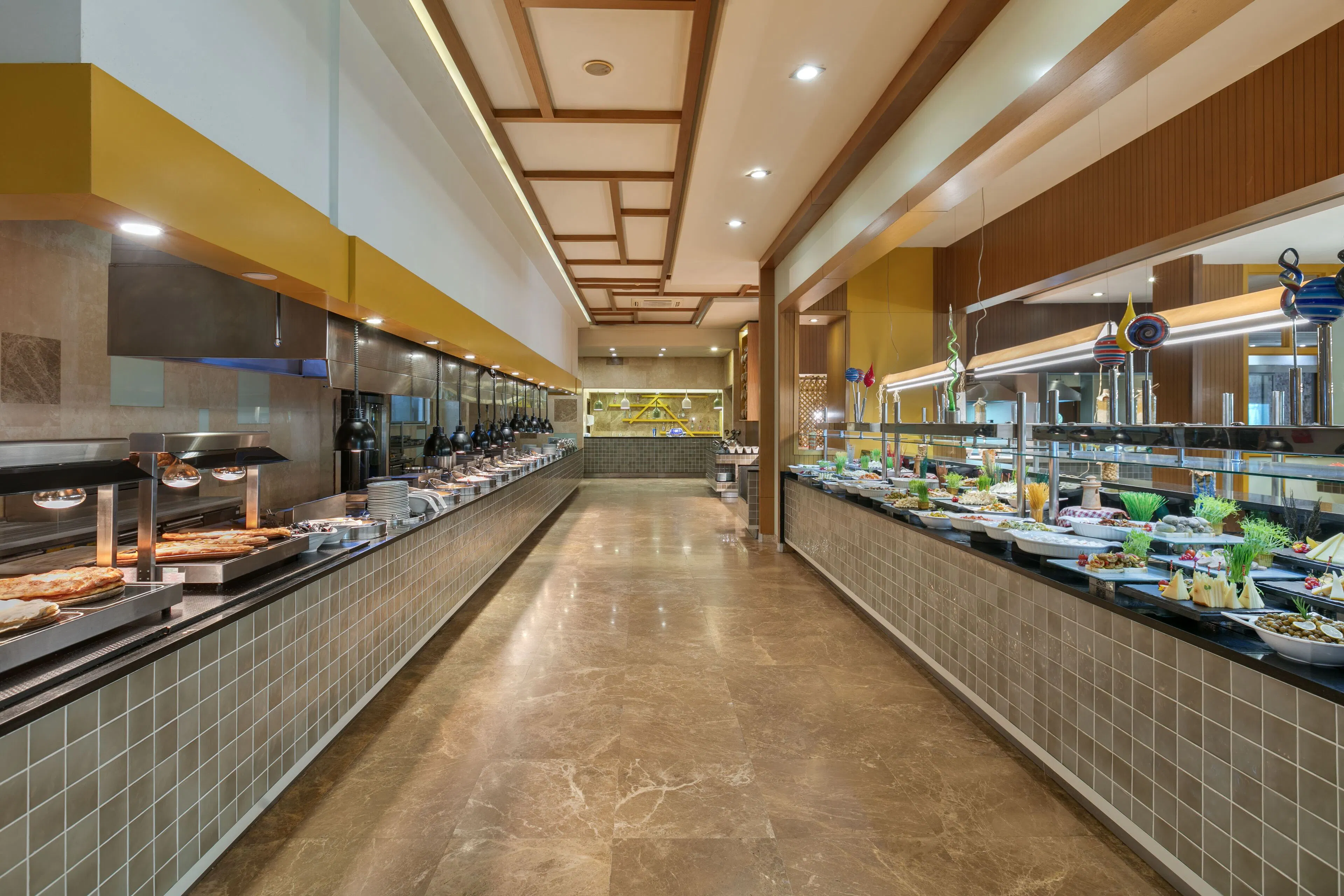 Greenwood Suites Resort - foodAndBeverage