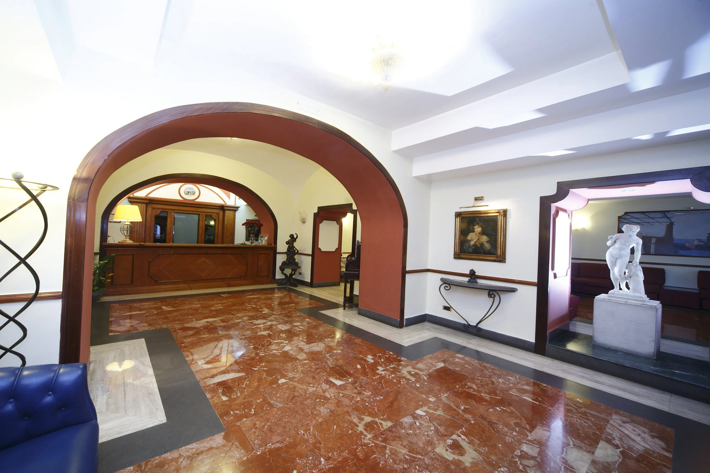 La Pace - facilities