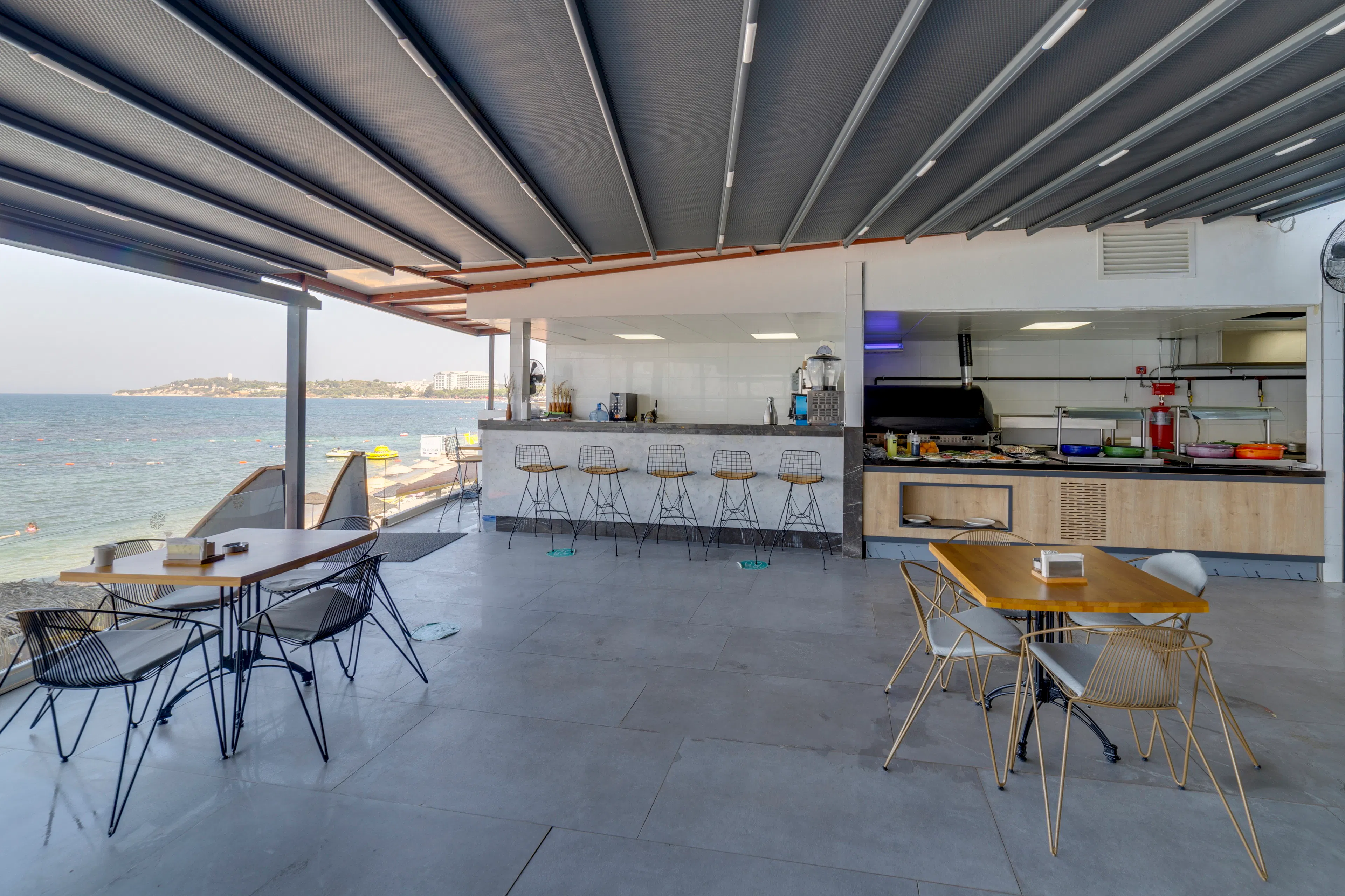 Signature Blue Resort - foodAndBeverage