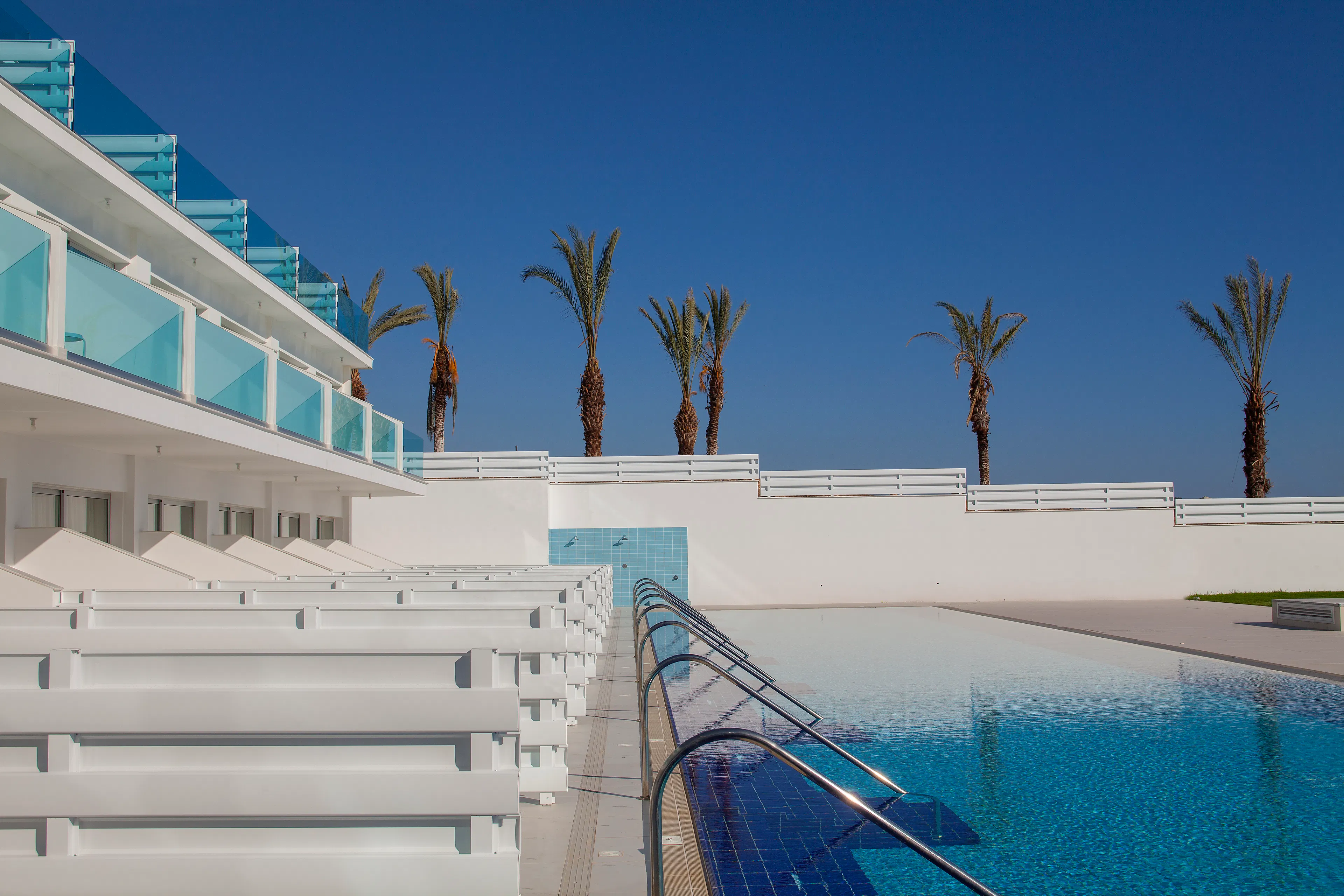 King Evelthon Beach Hotel and Resort - pool
