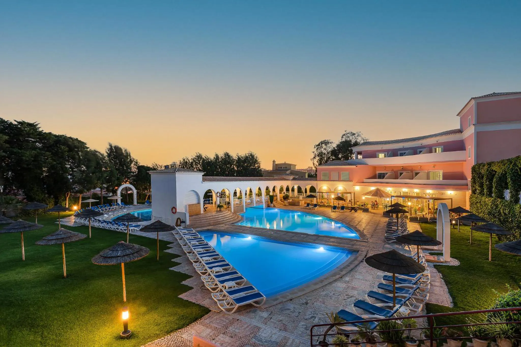Clube VilaRosa - pool