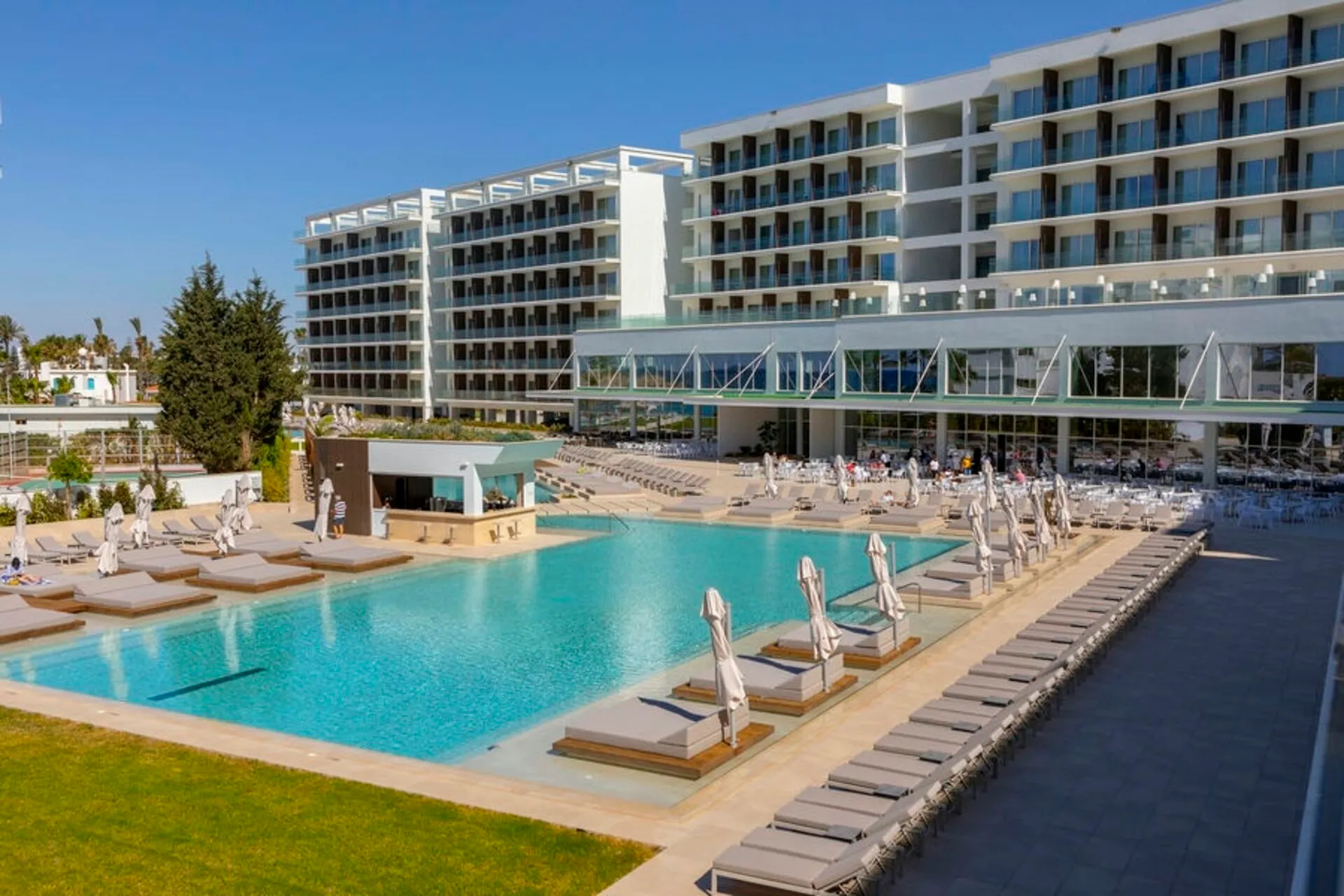 Chrysomare Beach Hotel and Resort - pool