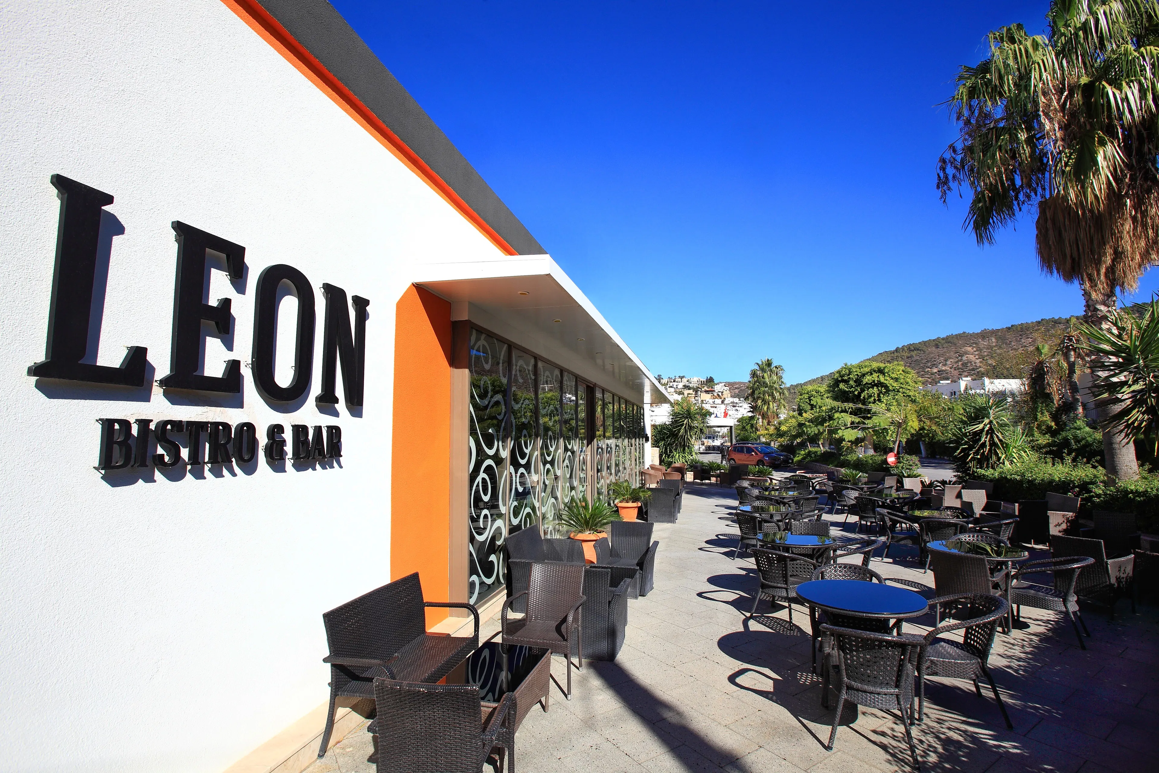 Mandarin Resort - foodAndBeverage