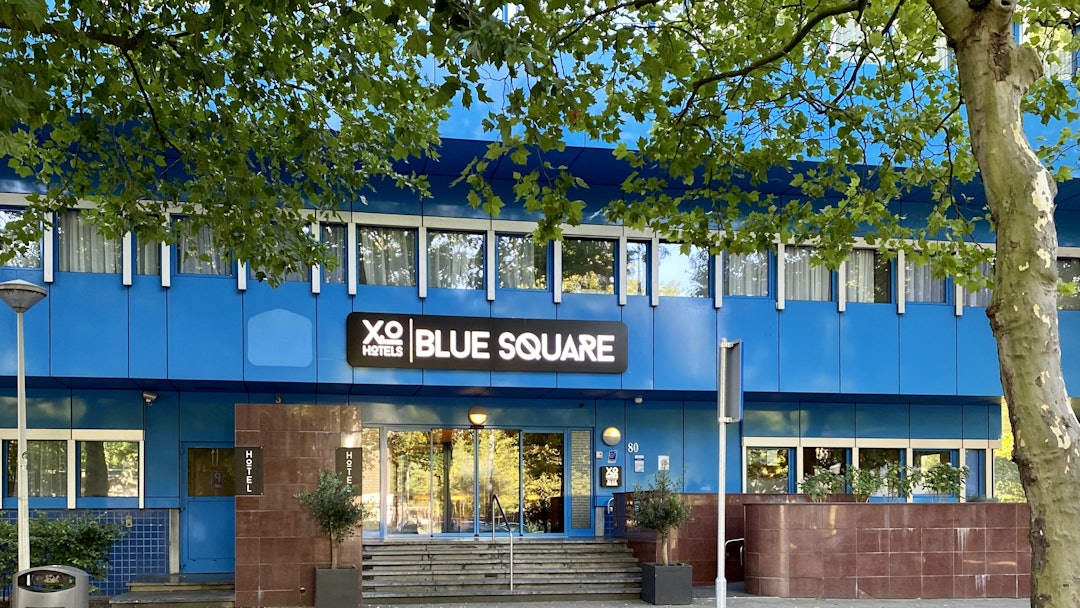 Xo Hotels Blue Square