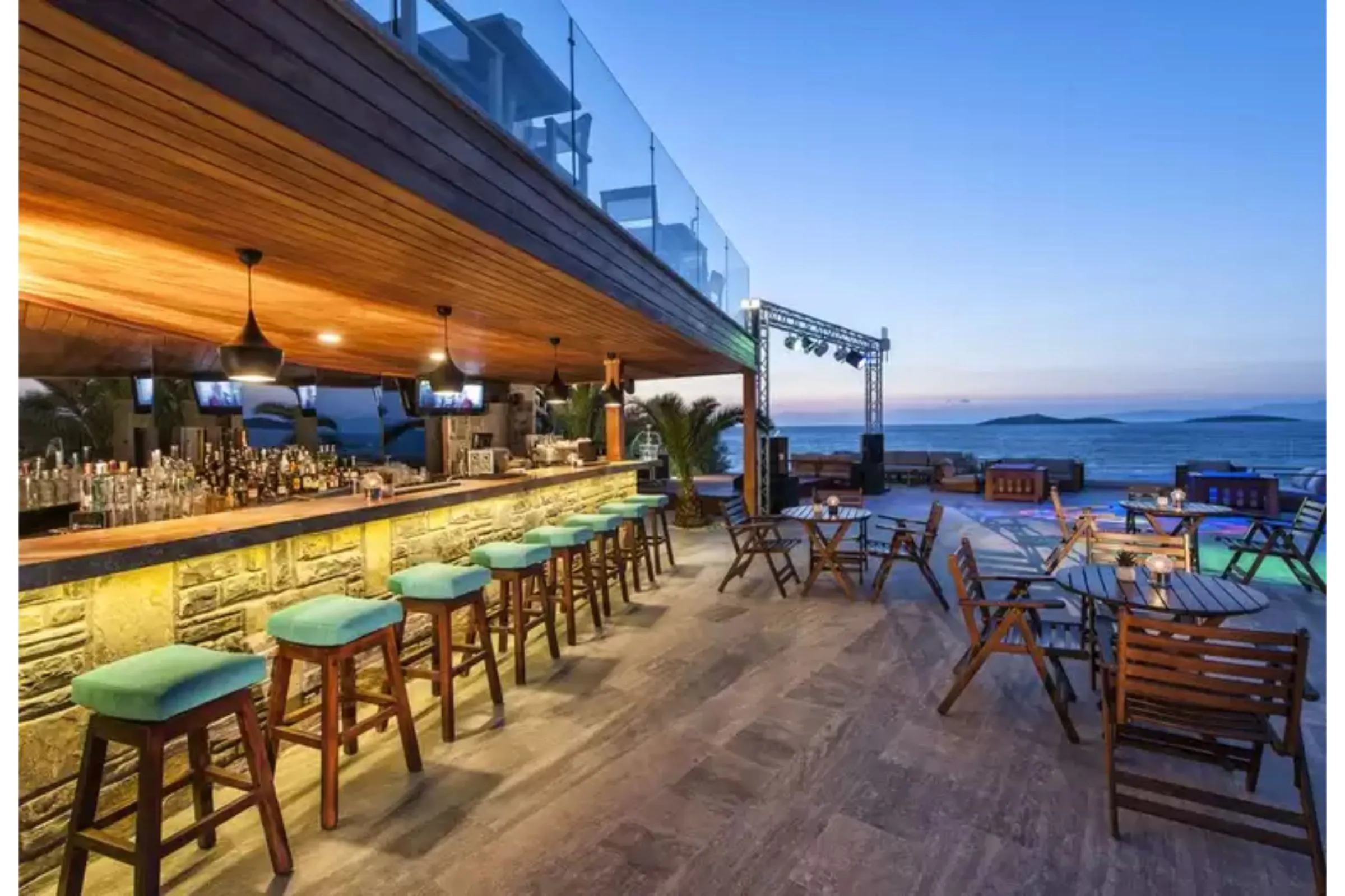 Sarpedor Boutique Hotel - foodAndBeverage