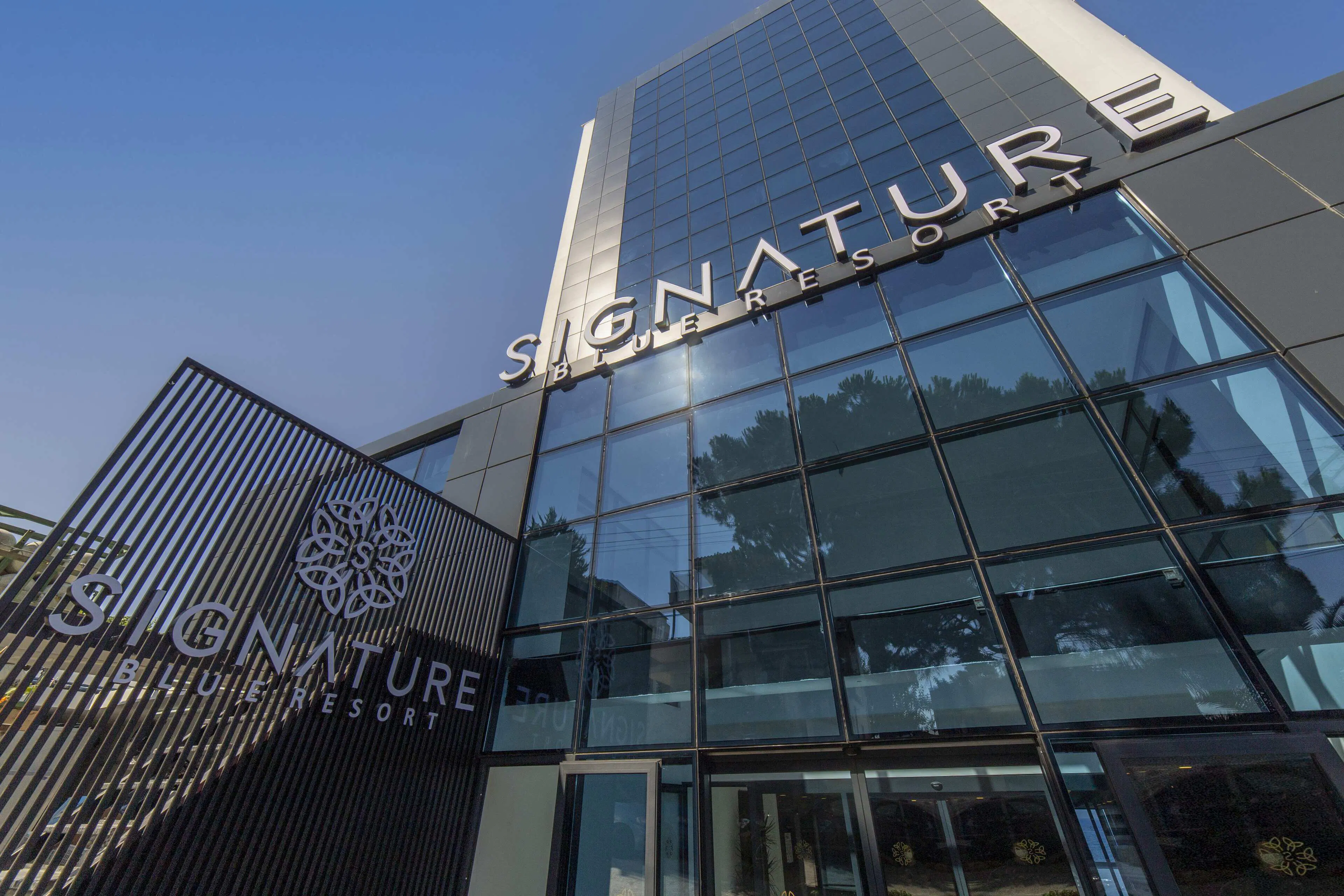 Signature Blue Resort - exterior