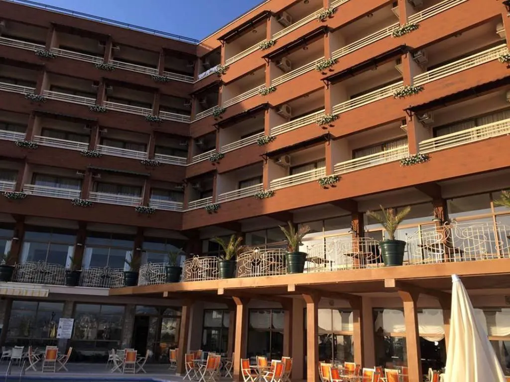 Suhan Seaport Hotel - exterior