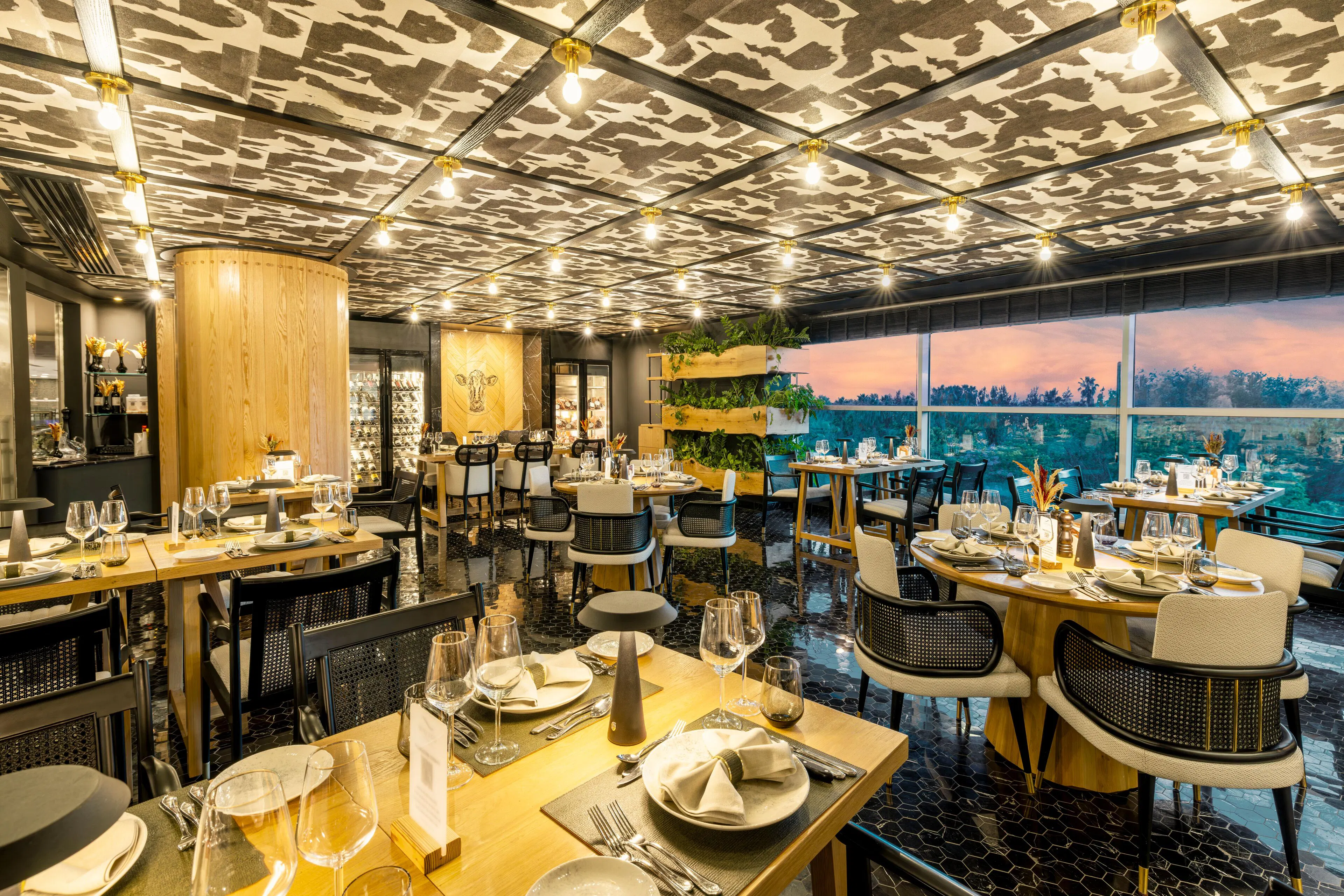 Concorde de Luxe Resort - foodAndBeverage