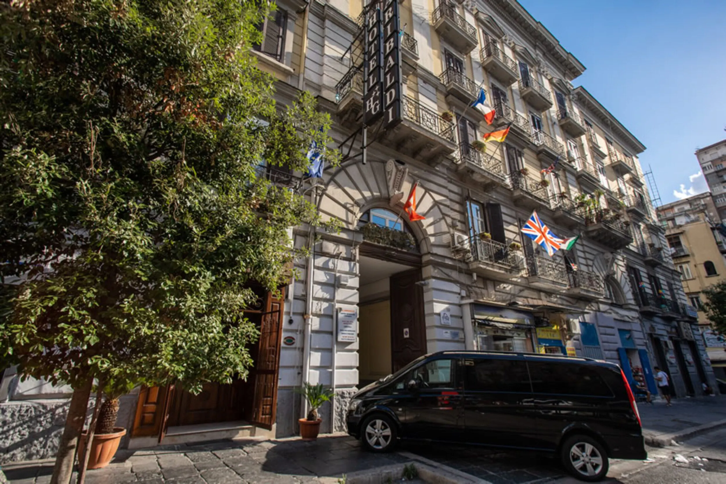 Hotel Garibaldi - exterior