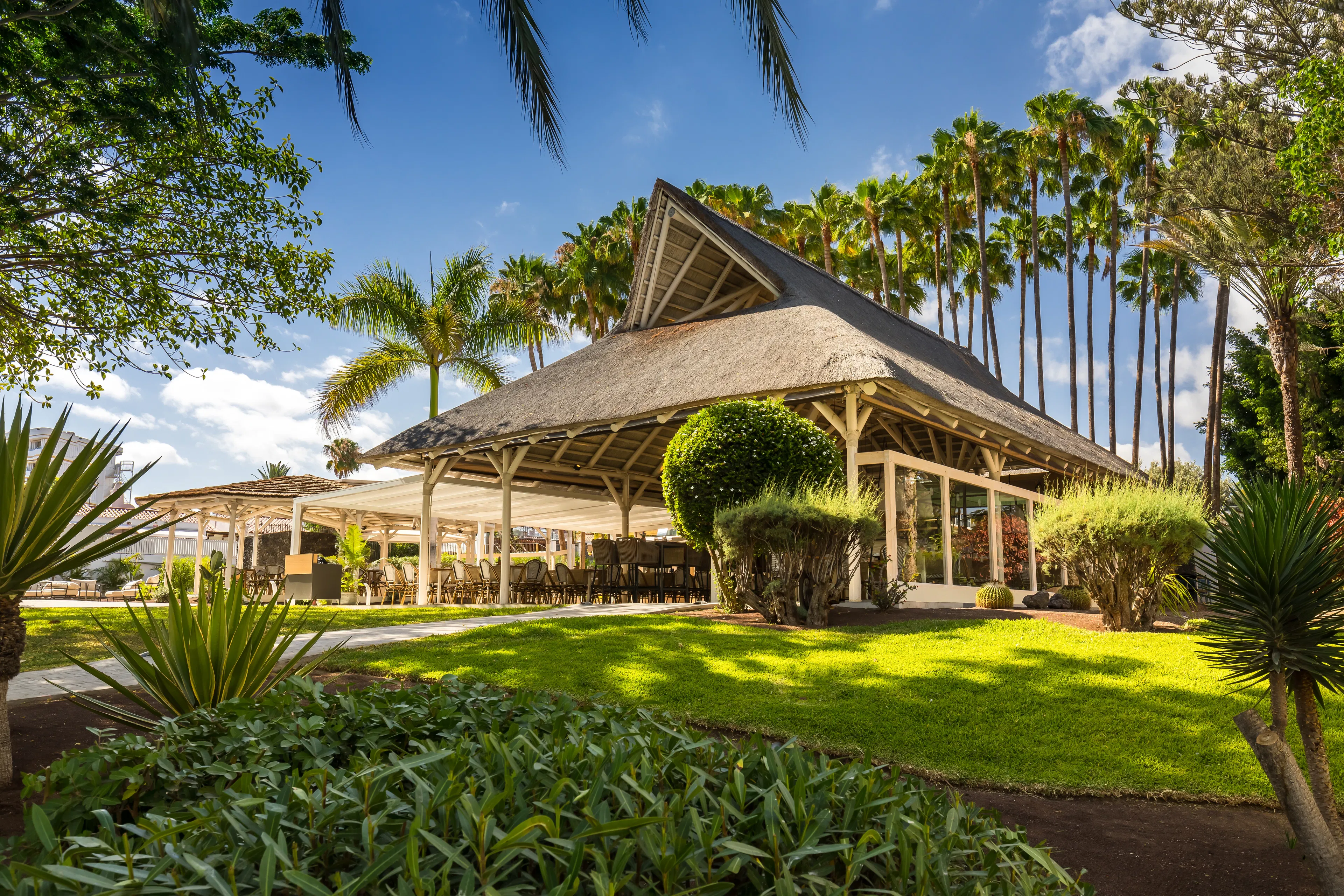 Barcelo Margaritas Royal Level - exterior
