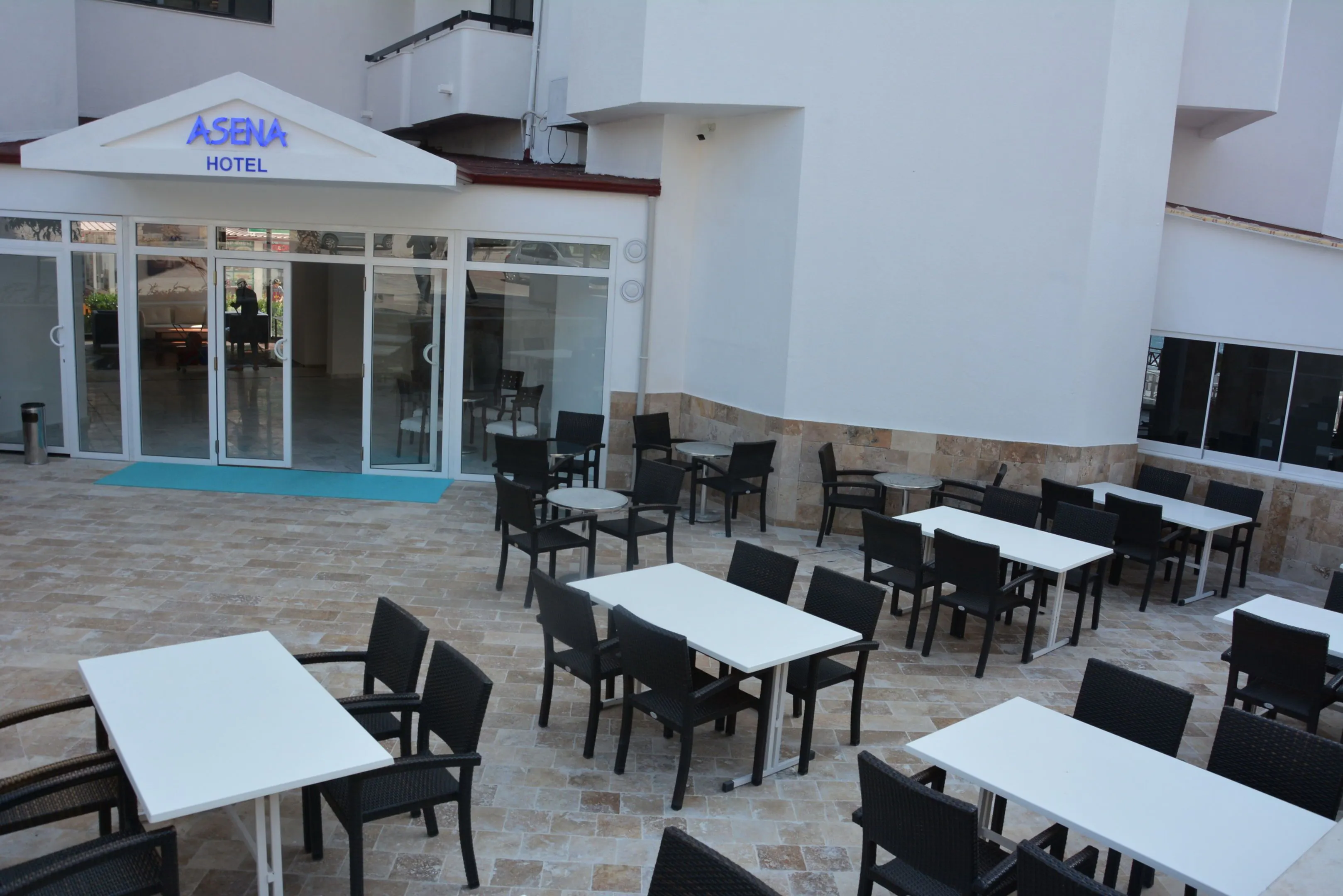 Jura Hotels Ada Beach - foodAndBeverage