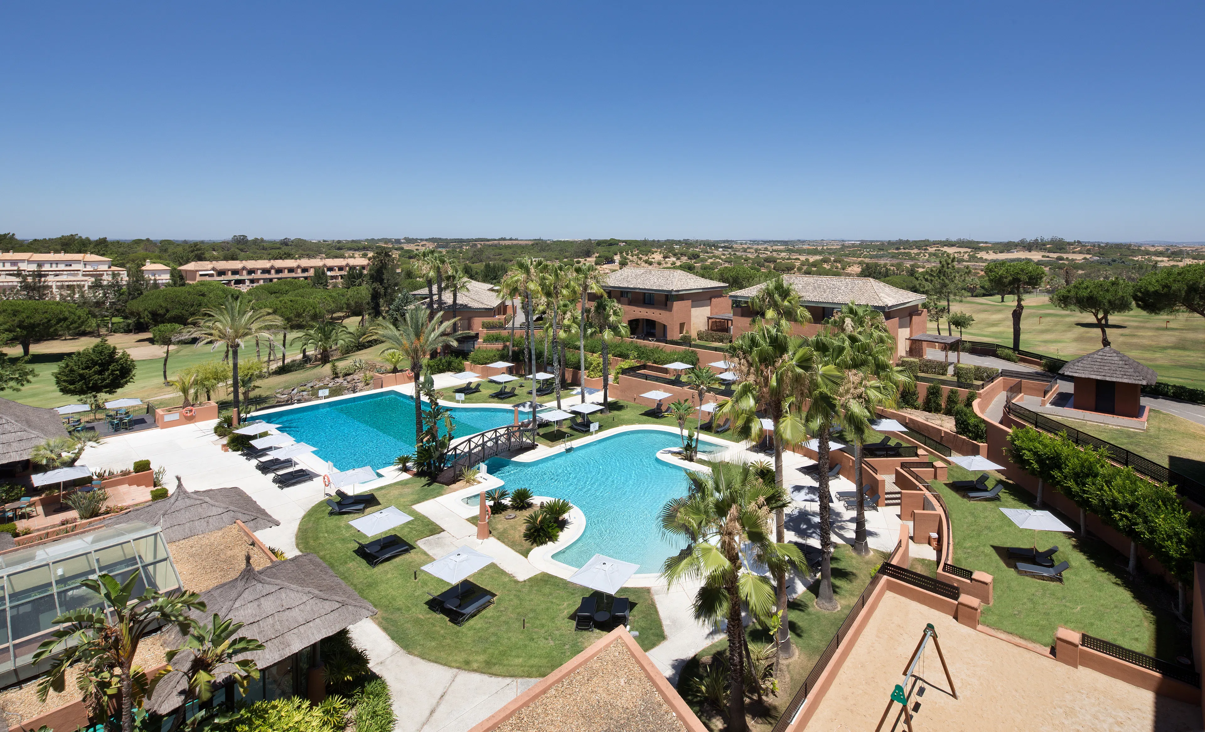DoubleTree By Hilton Islantilla Beach Golf Resort - exterior